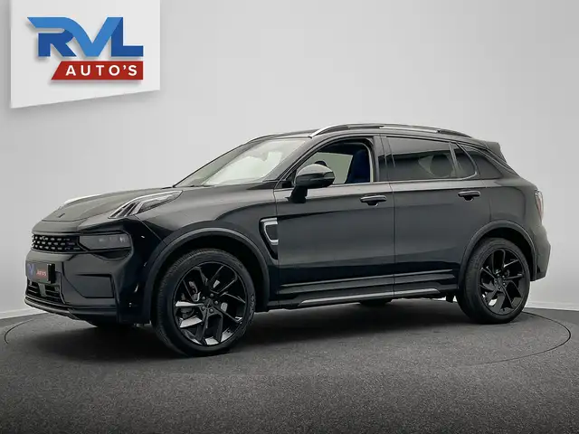 Lynk & Co 01 view 22
