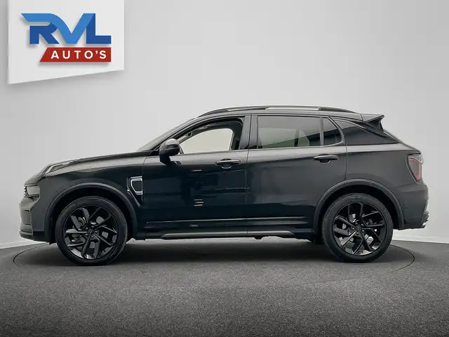 Lynk & Co 01 view 23