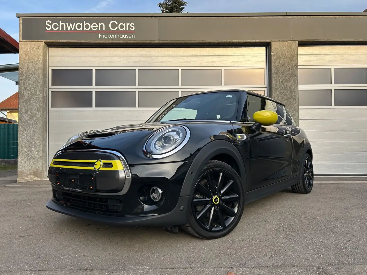 MINI Cooper SE XL-YOURS Panorama HUD Harman&Kardon Schwarz - 2