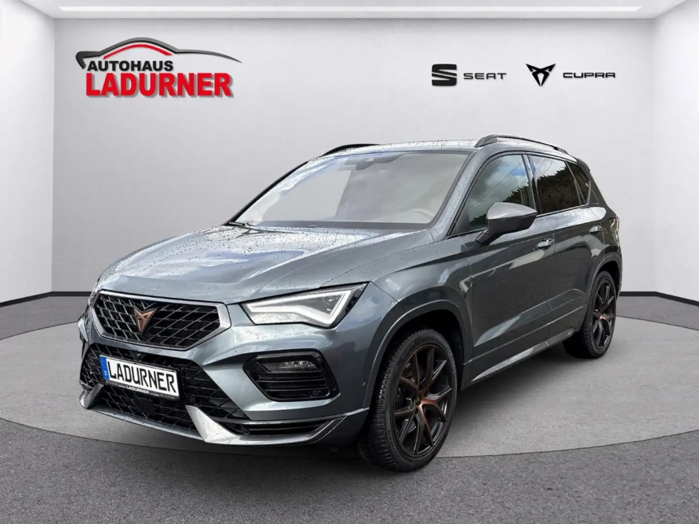 CUPRA Ateca 2.0lTSI DSG 4D *PANODACH+SPORTAUSPUFF+360* Grau - 2