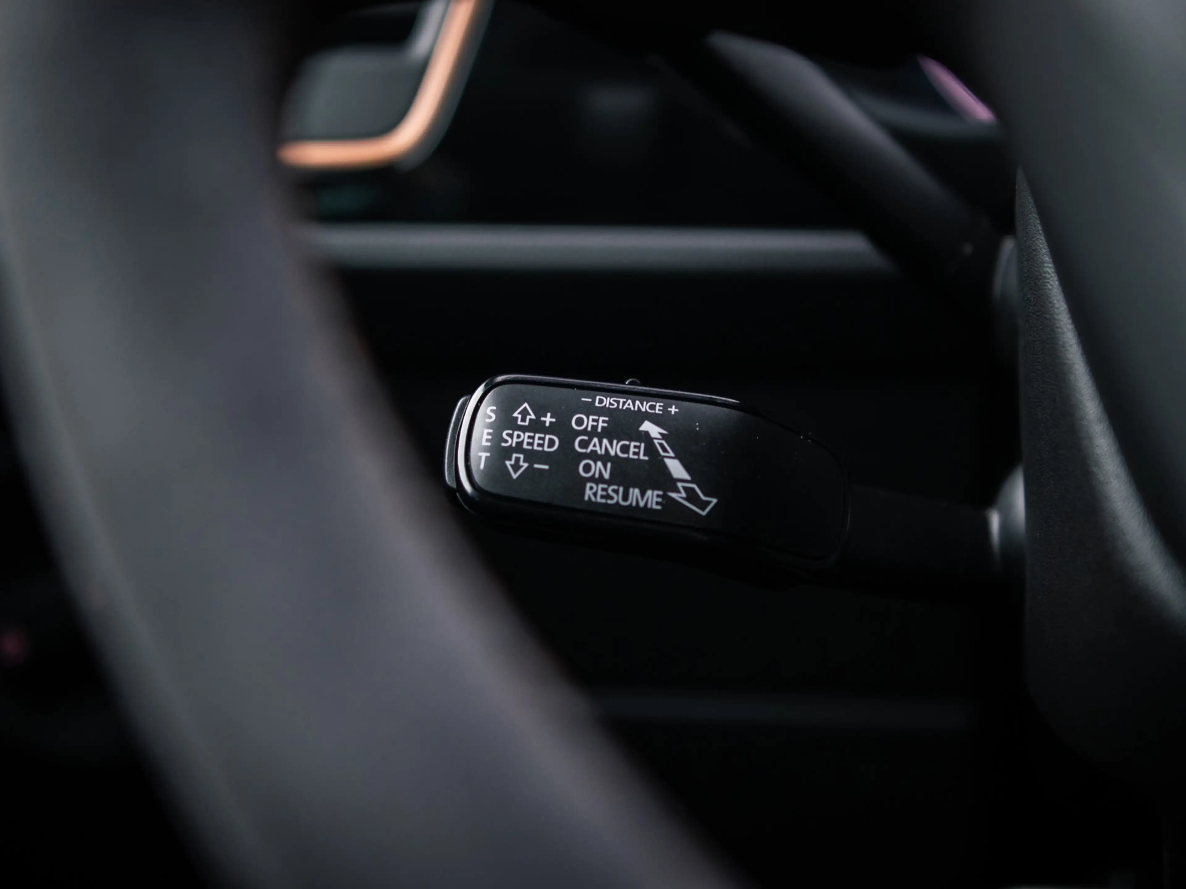 SEAT Leon ST 2.0 TSI CUPRA R 4DRIVE PANO CARBON BREMBO BEATS — photo 12