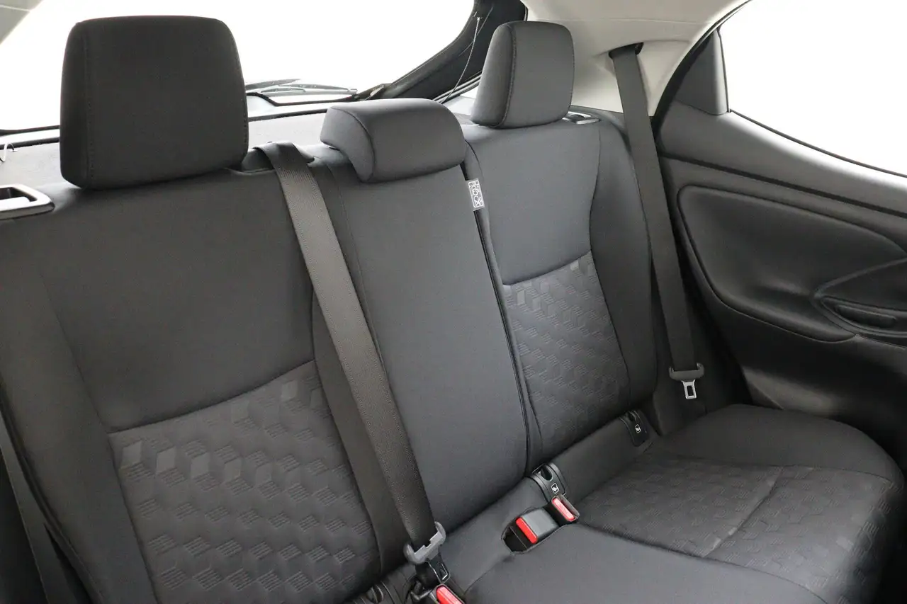 Toyota Yaris 2026 — фото 12