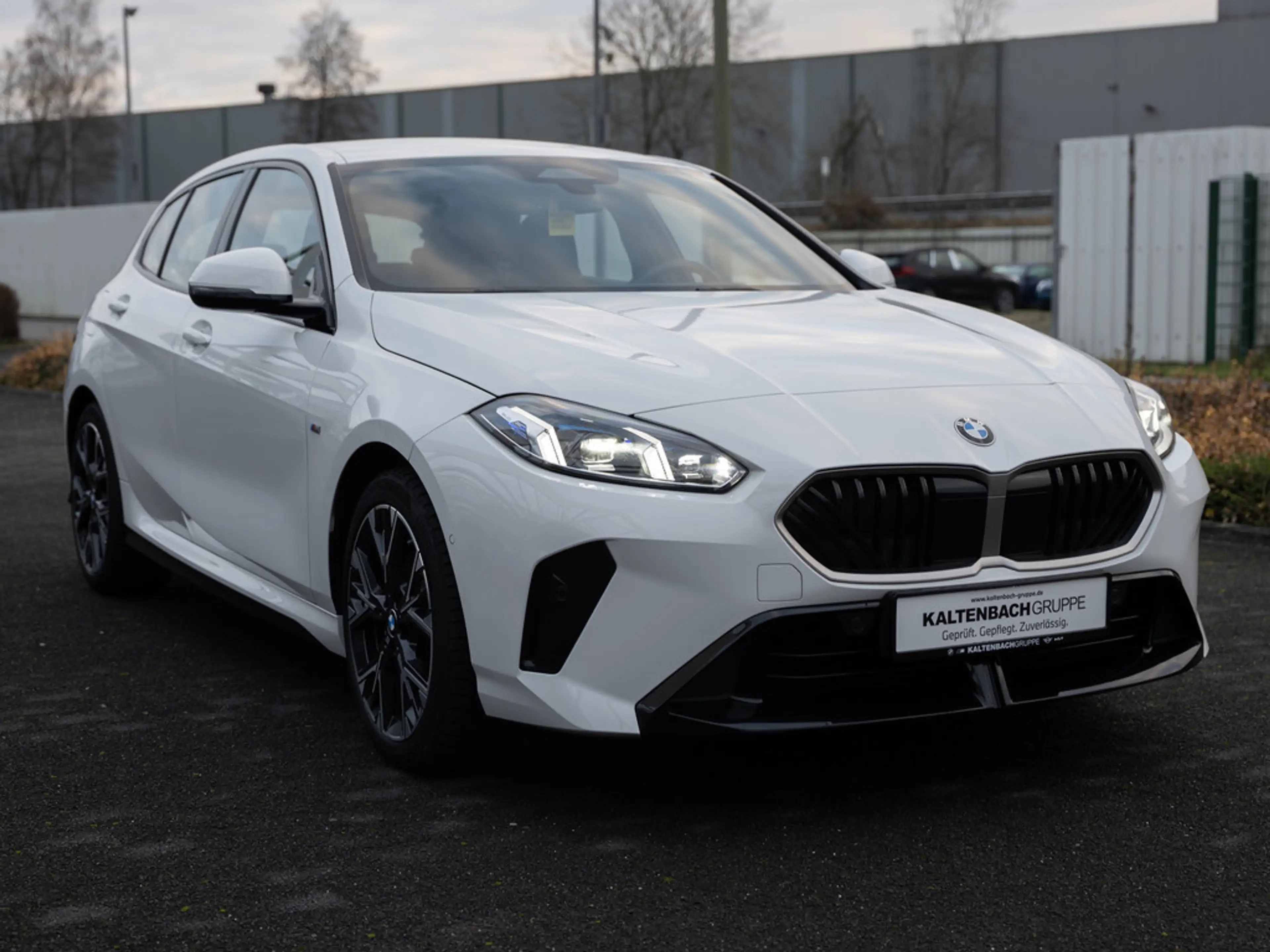 BMW 120 i M-Sport LED NAVI KAMERA SHZ PDC KLIMA — photo 5