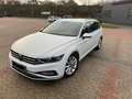 Volkswagen Passat Variant Elegance NAV MATRIX PDC APPLINK AC SHZ ALLSEASON Blanco - thumbnail 1