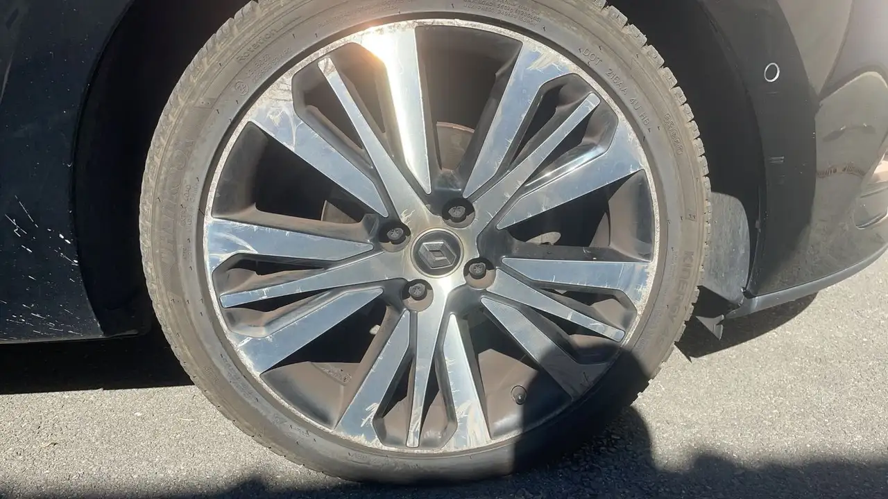 Renault Clio Citadine 5 portes — photo 17