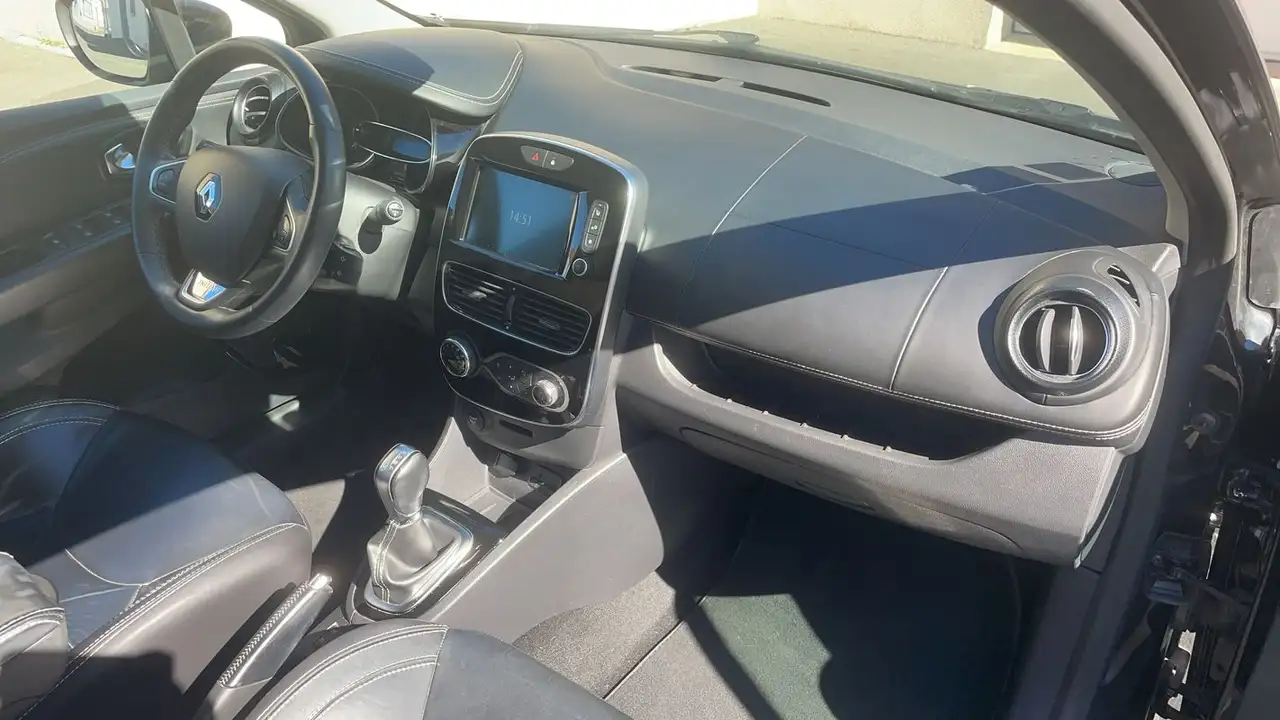 Renault Clio Citadine 5 portes — photo 10