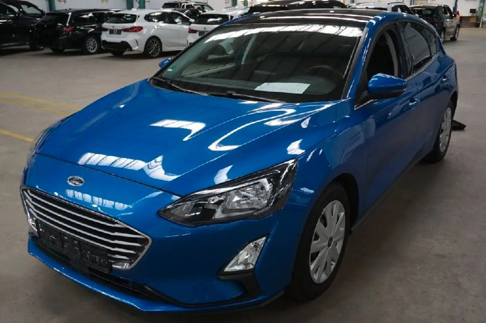 Ford Focus Lim. Cool & Connect*Pano*AHK Blauw - 1