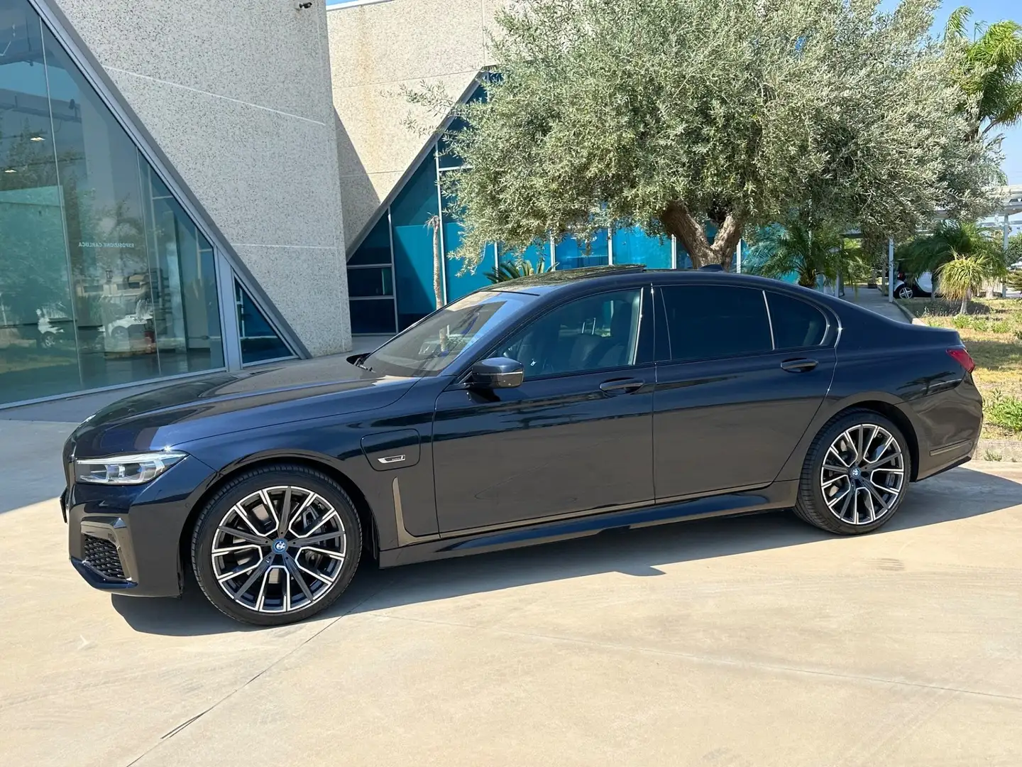 BMW 745 e Msport auto possibilità noleggio no scoring Mavi - 2