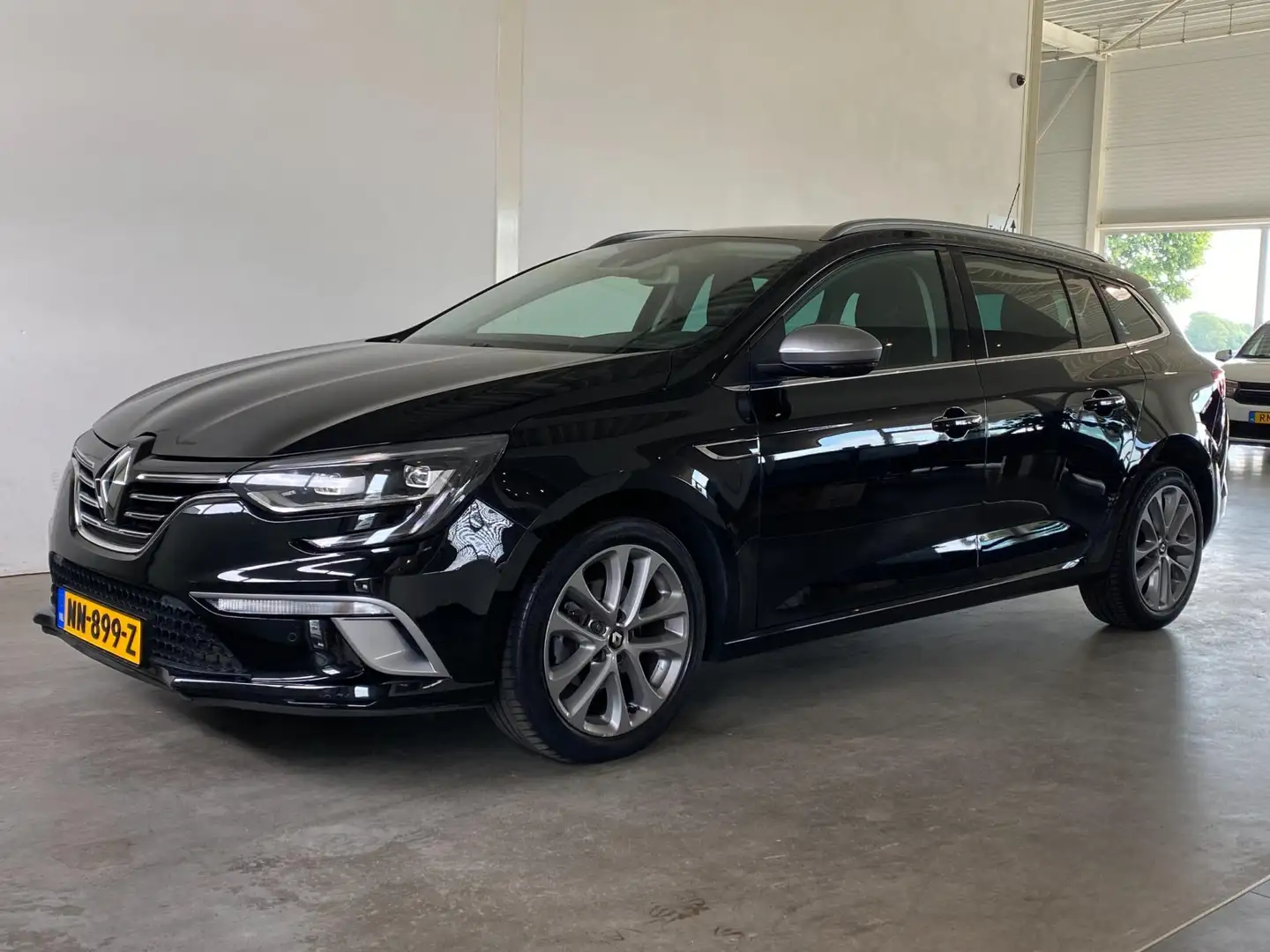 Renault Megane Estate 1.2 TCe 130PK GT-Line NL-auto Negro - 1