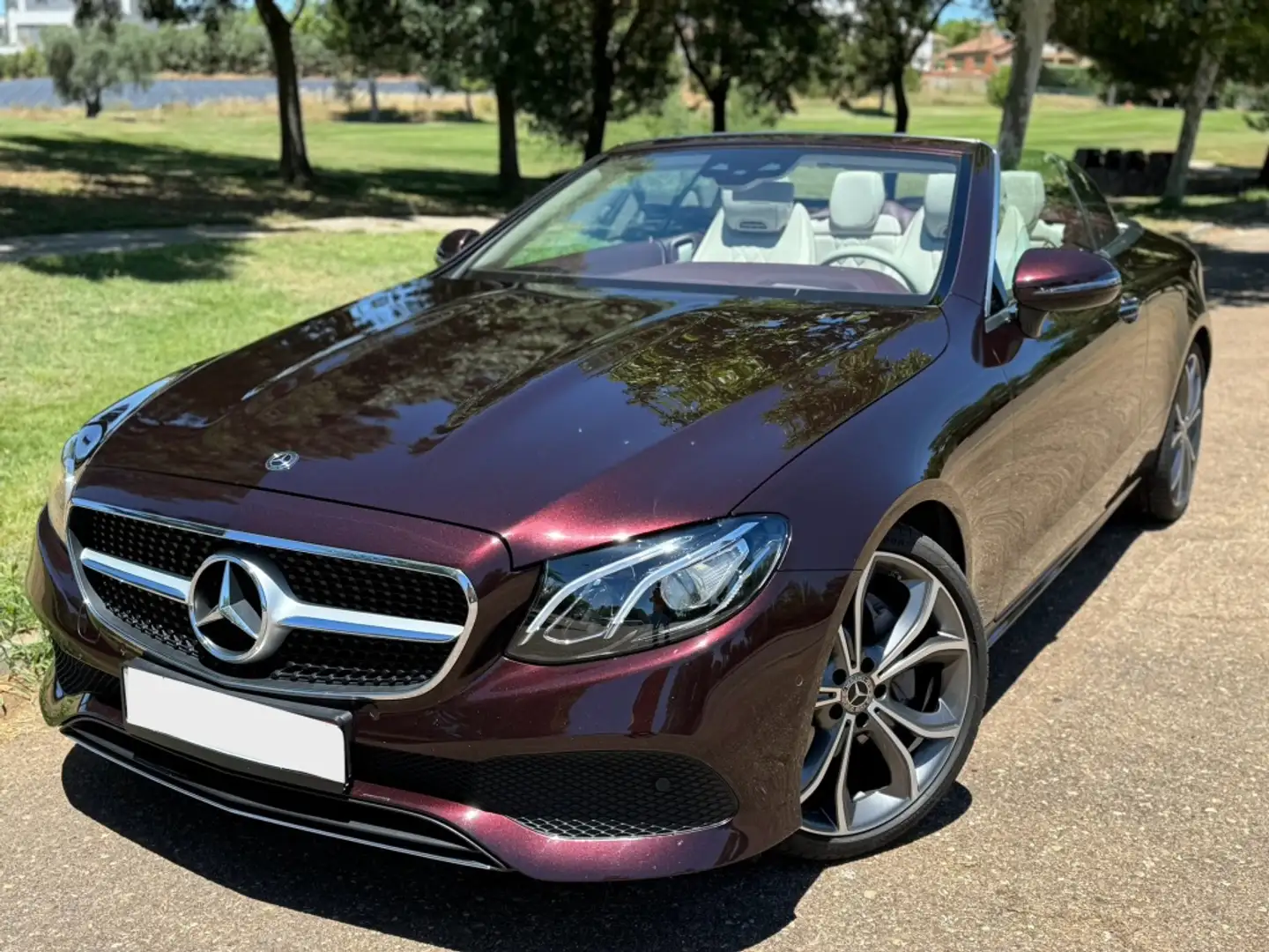 Mercedes-Benz E 300 Cabrio 9G-Tronic (9.75) Burdeos - 1