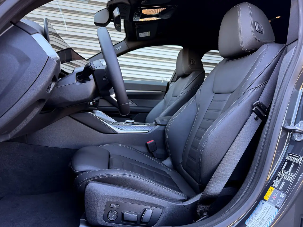BMW i4 2026 — фото 13