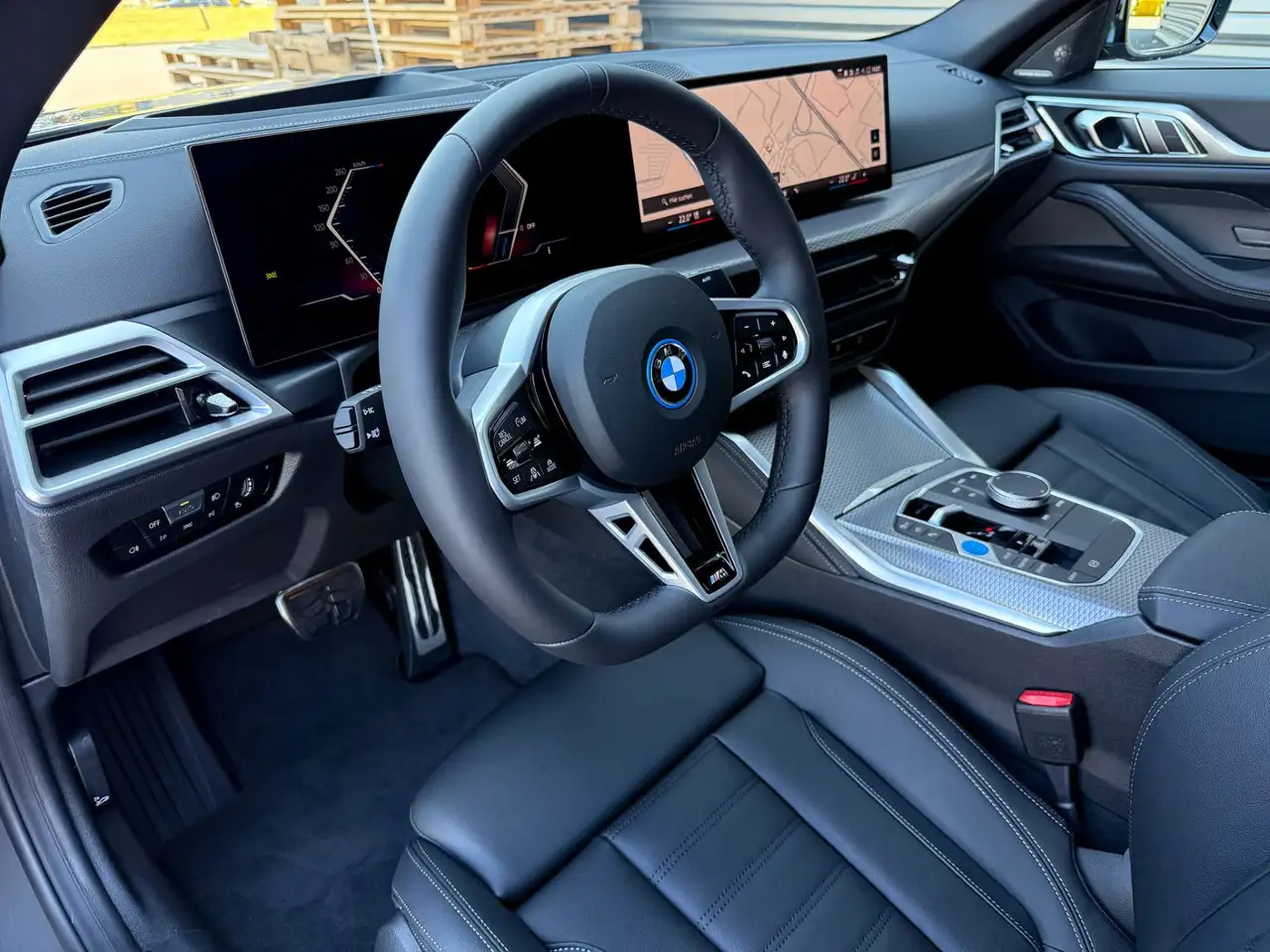 BMW i4 2026 — фото 8