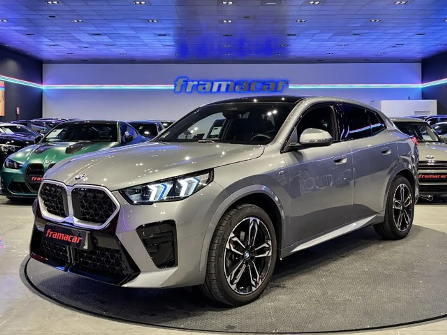 BMW X2 sDrive 20dA Gris - 1