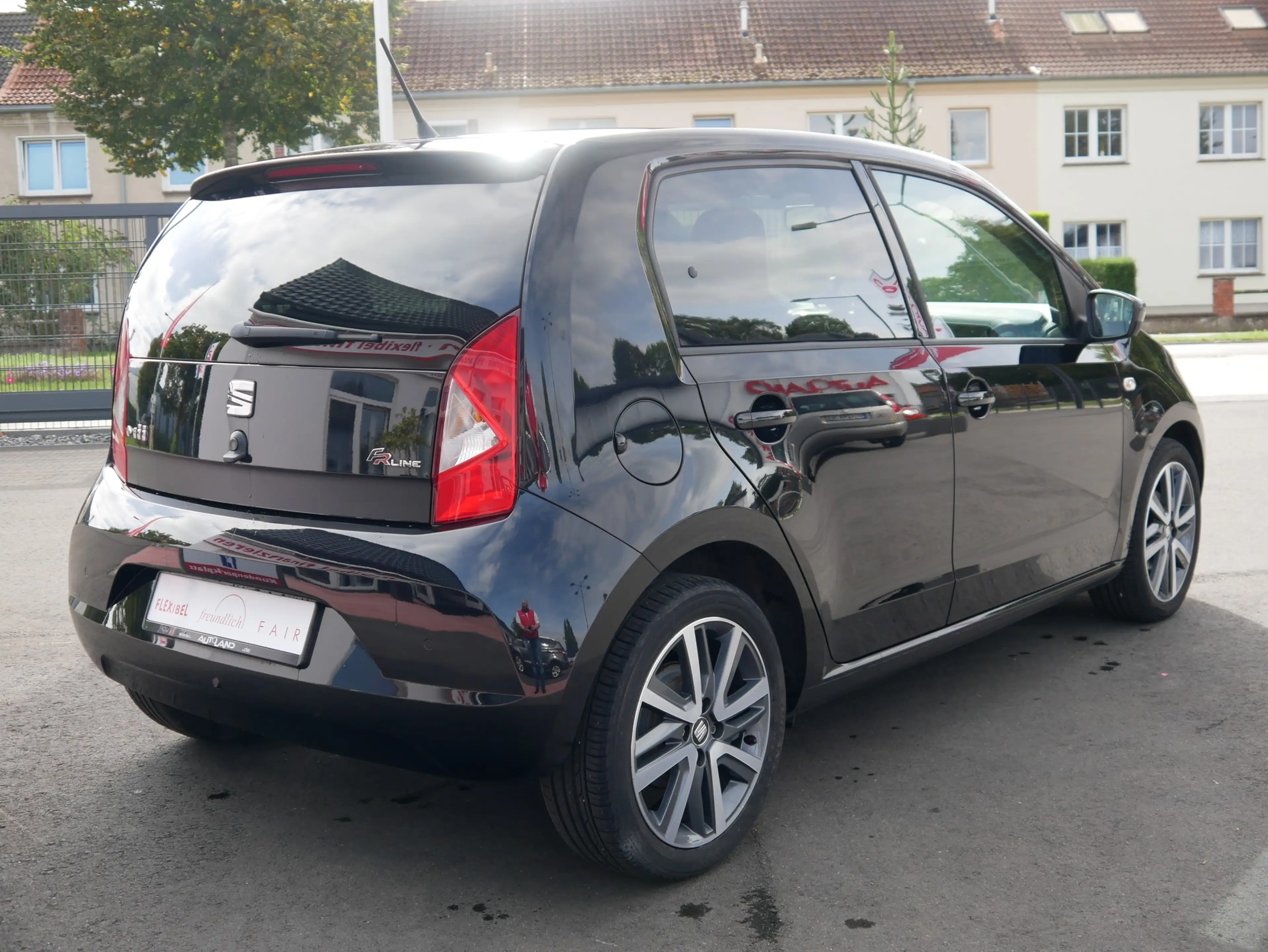 SEAT Mii 1.0 FR-Line Beats Sitzheizung Tempomat Klima — photo 5