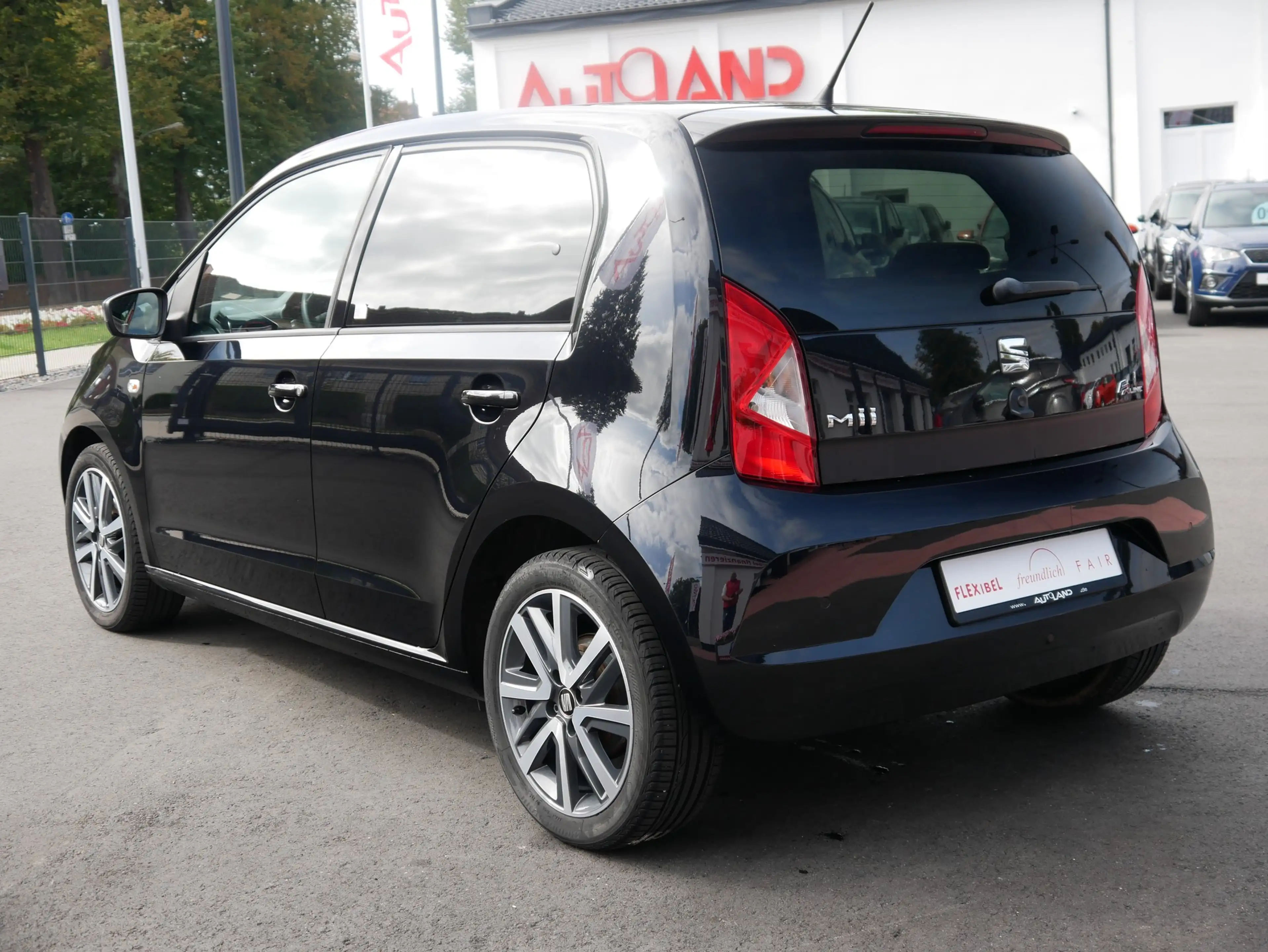 SEAT Mii 1.0 FR-Line Beats Sitzheizung Tempomat Klima — photo 3