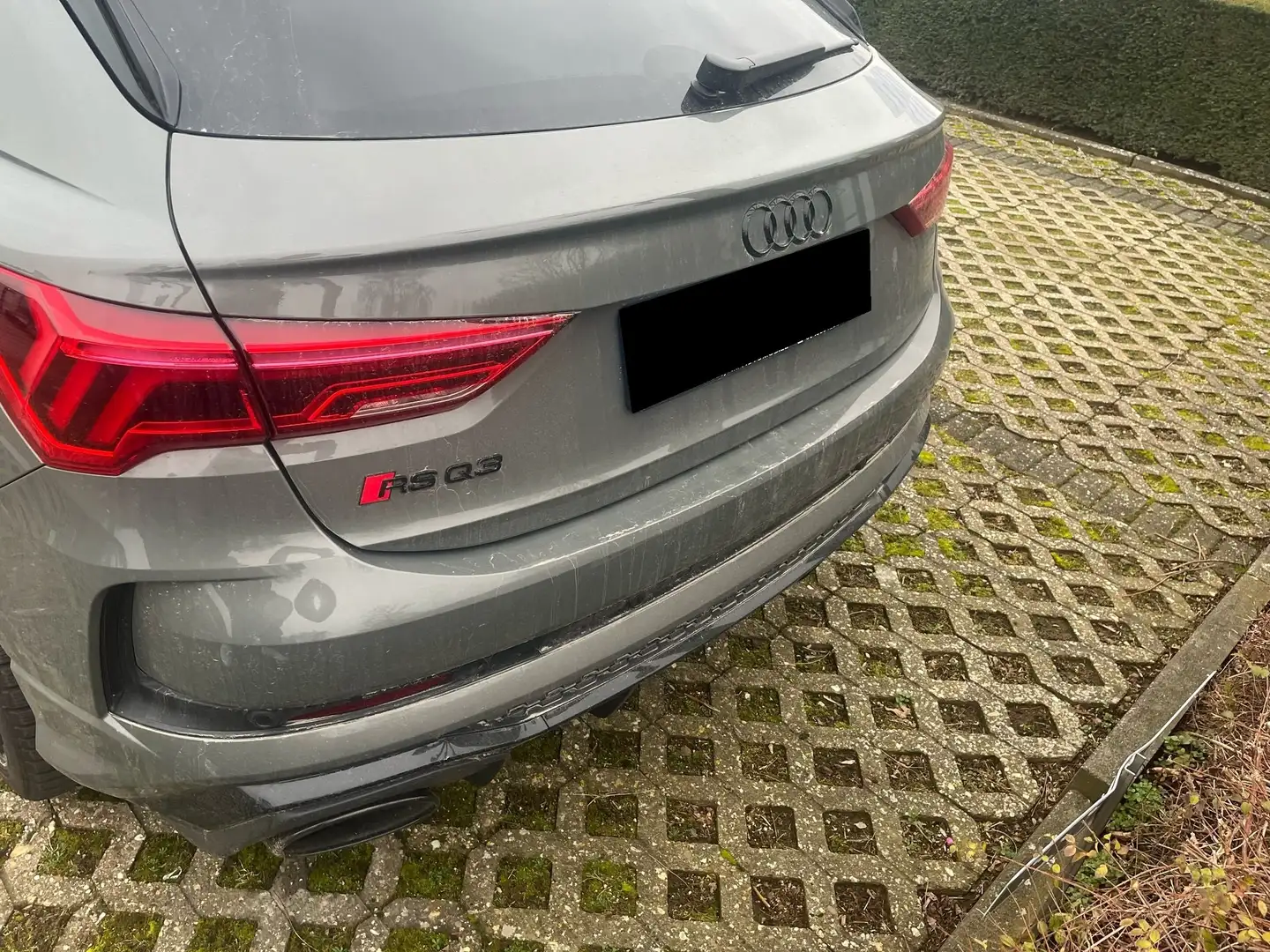 Audi RS Q3 RS Q3 2.5 TFSI quattro S tronic Grau - 2