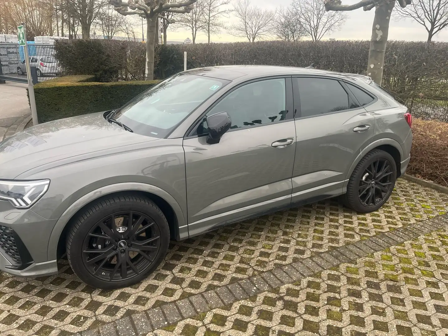 Audi RS Q3 RS Q3 2.5 TFSI quattro S tronic Grau - 1