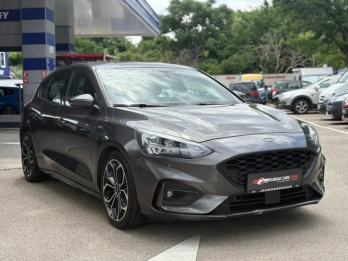 Ford Focus 2,0 EcoBlue SCR ST-Line**ERSTBESITZ**PICKERL 04... Grau - 1