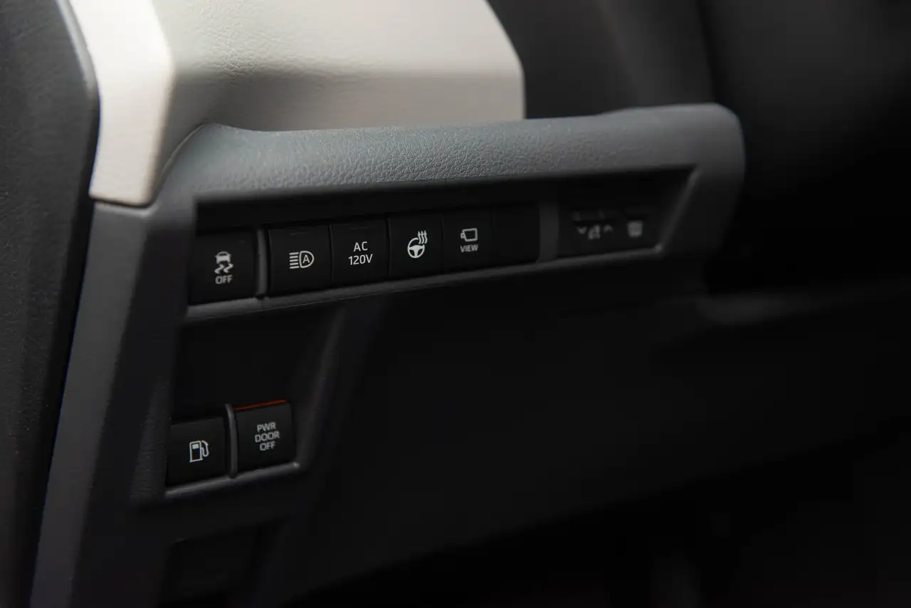 Toyota Sienna снимка Toyota Sienna