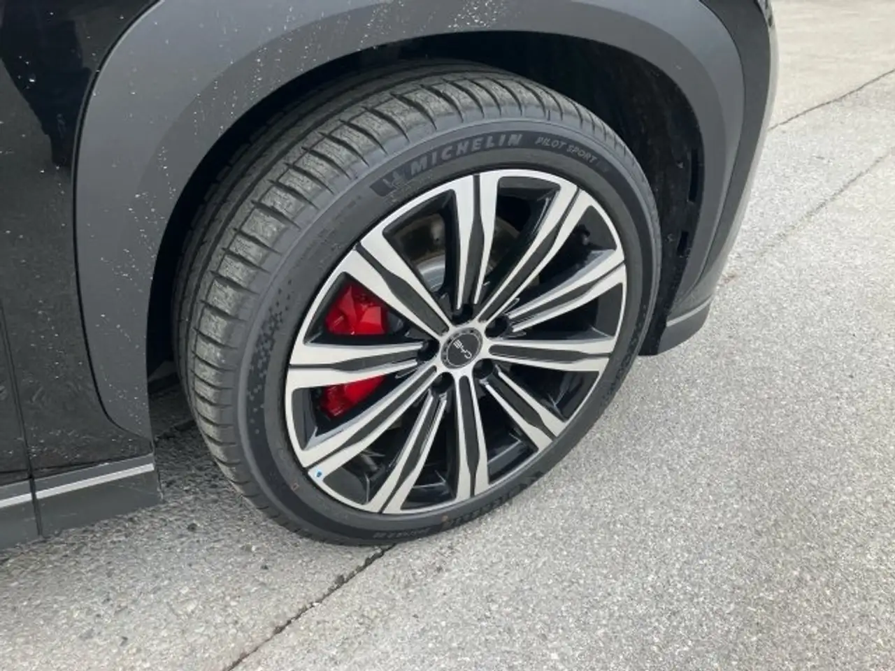BYD SEALION 7