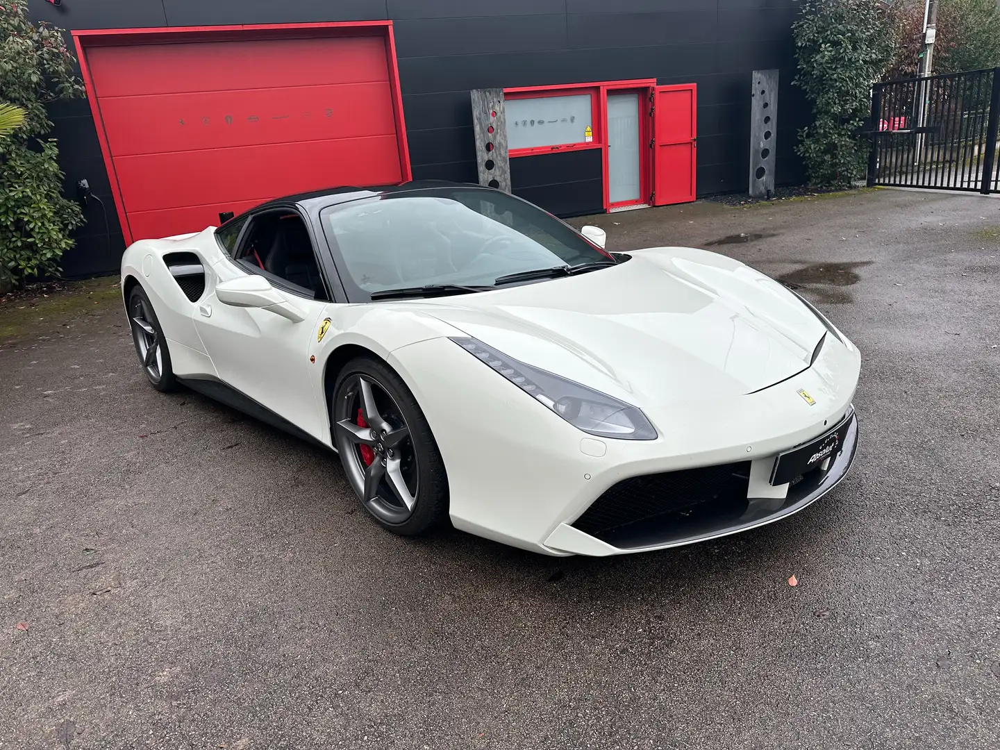 Ferrari 488 488 GTB 4.0 V8 670ch Weiß - 1