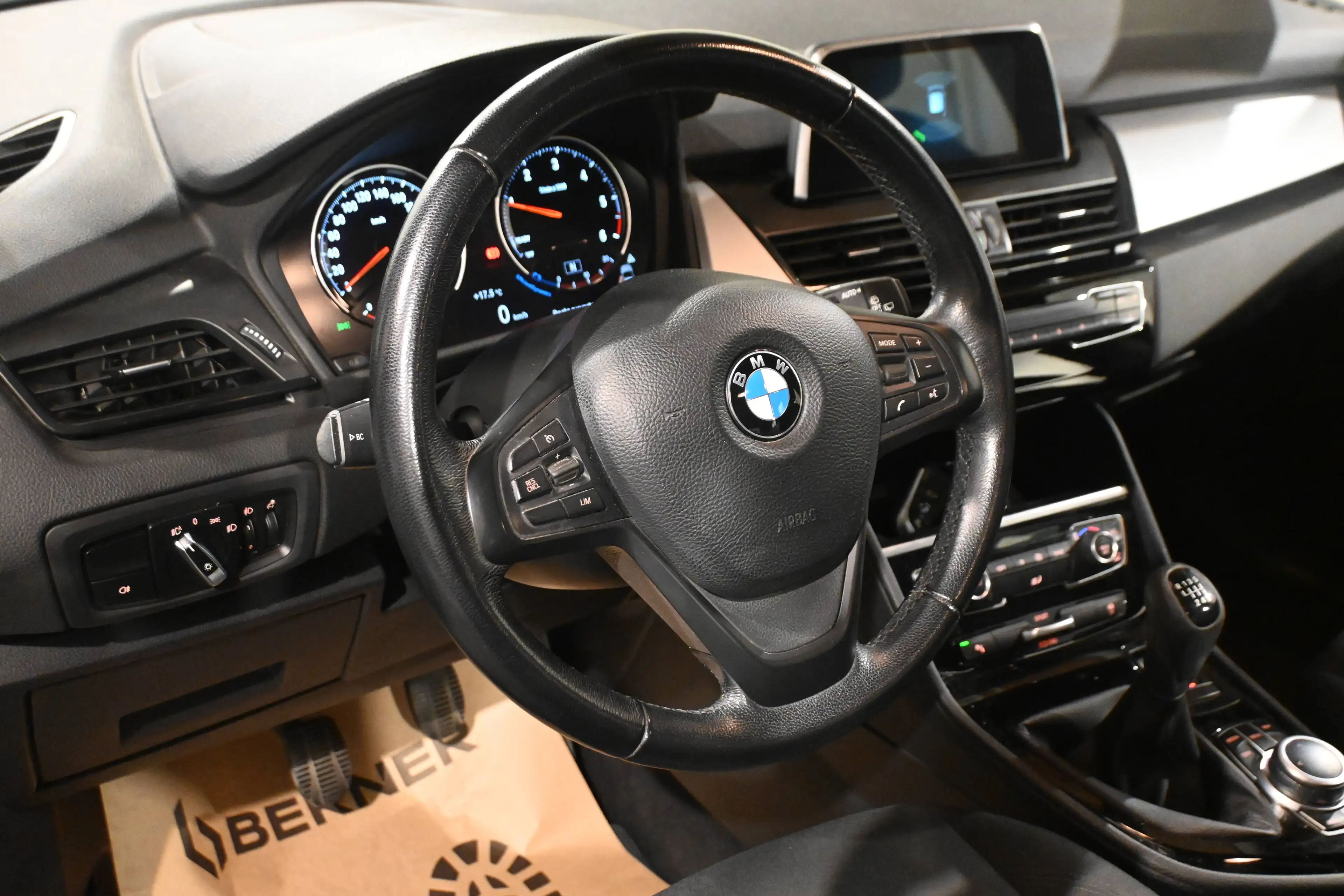 BMW 216 d Active Tourer FACELIFT / EURO 6d / GPS NAVIGATION / BLUETOOTH / PDC !! — photo 14