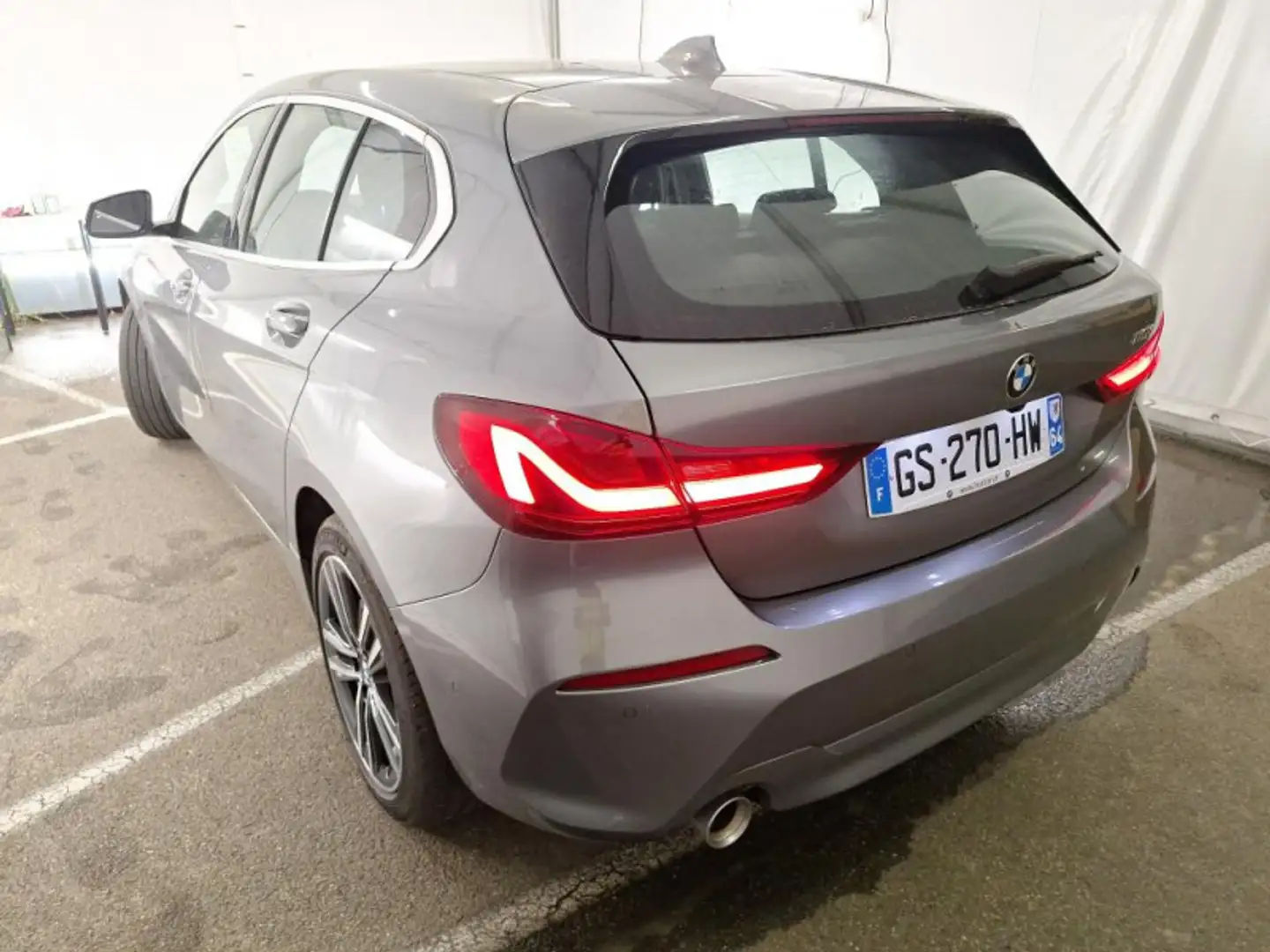 BMW 116 (F40) 116IA 109CH BUSINESS DESIGN DKG7 Gris - 2