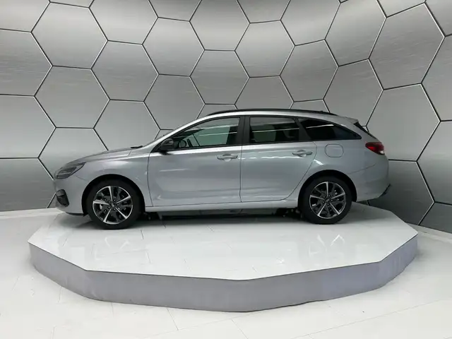 Hyundai I30 view 3