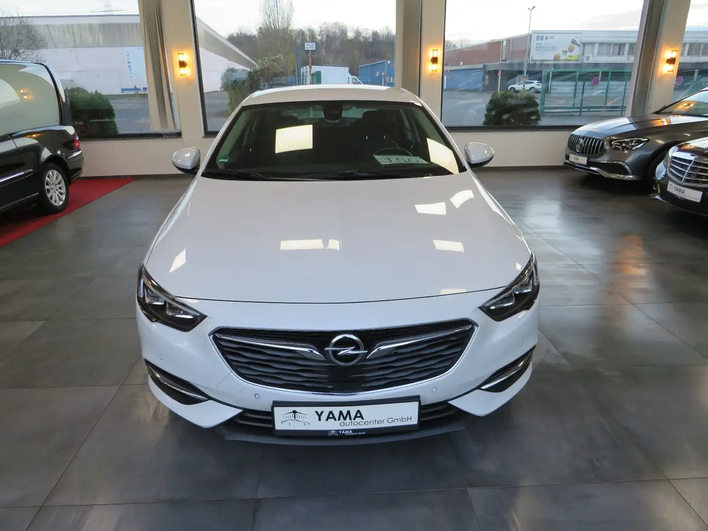Opel Insignia B Grand Sport Ultimate 4x4 * 1.HAND * Weiß - 2