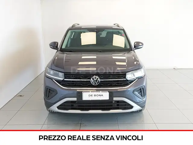 Volkswagen T-Cross view 2