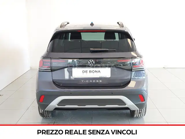 Volkswagen T-Cross view 5