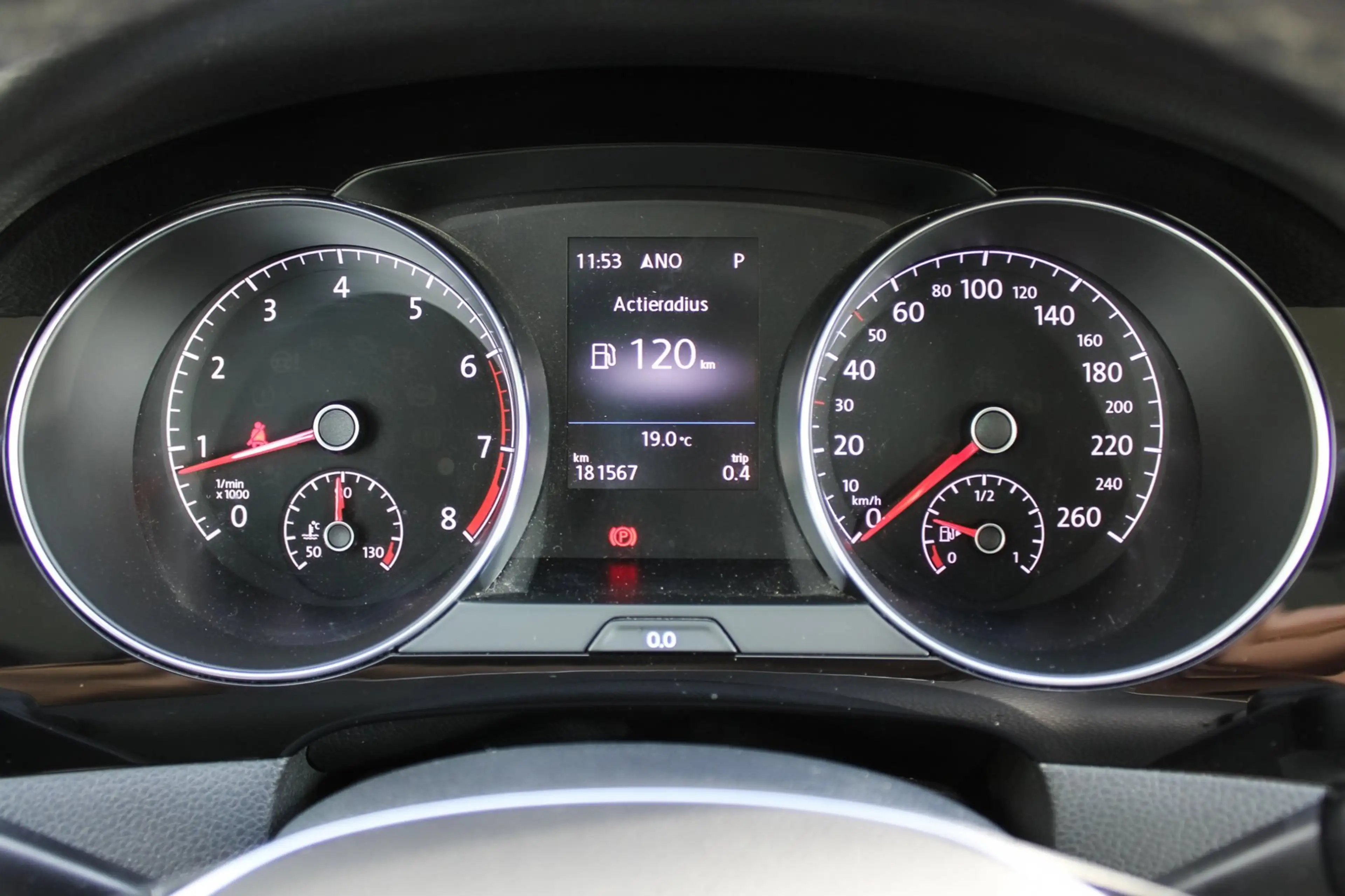 Volkswagen Golf Sportsvan 1.4 TSI Highline NAVI XENON CAMERA DSG — photo 18