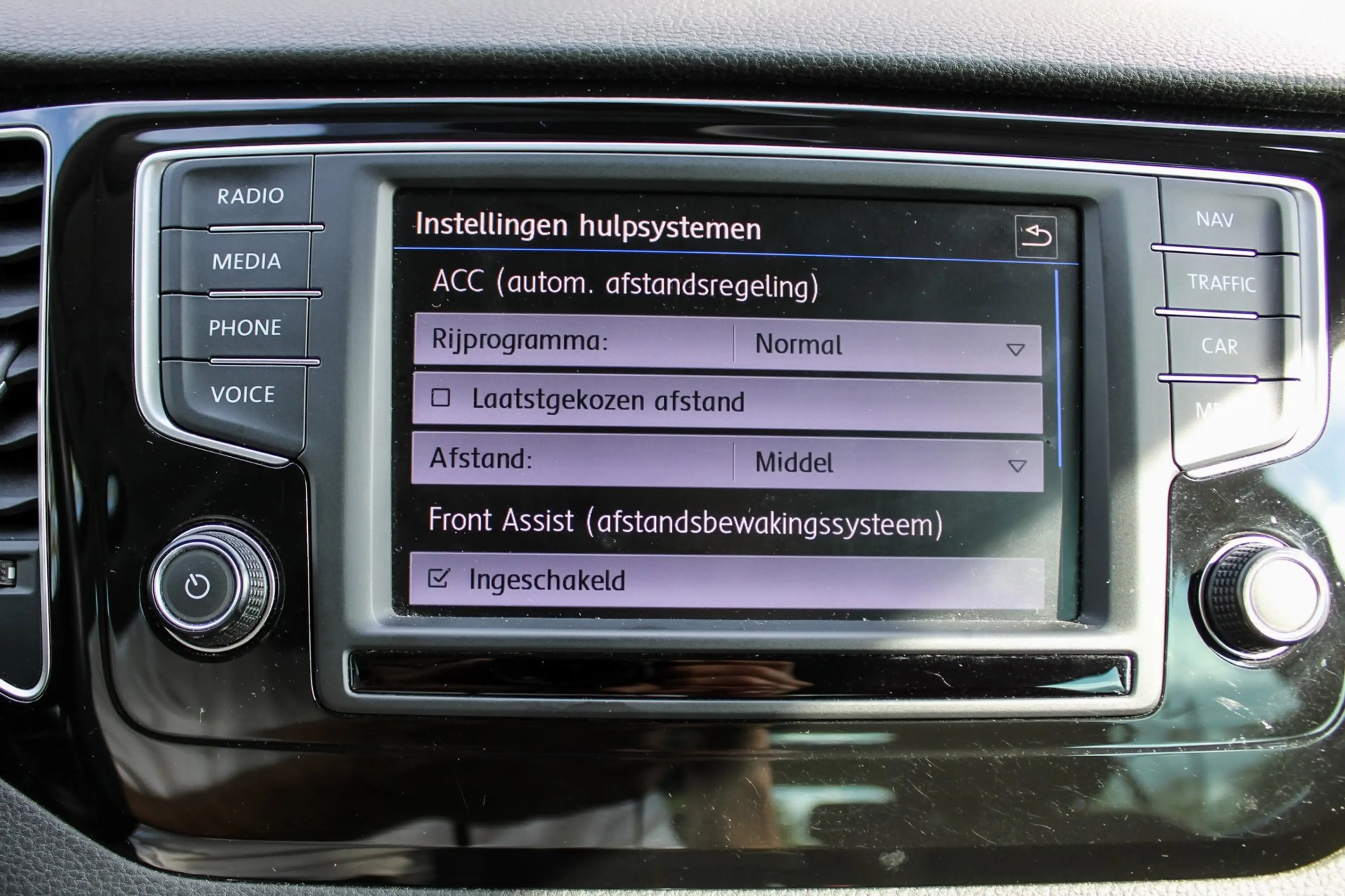 Volkswagen Golf Sportsvan 1.4 TSI Highline NAVI XENON CAMERA DSG — photo 12