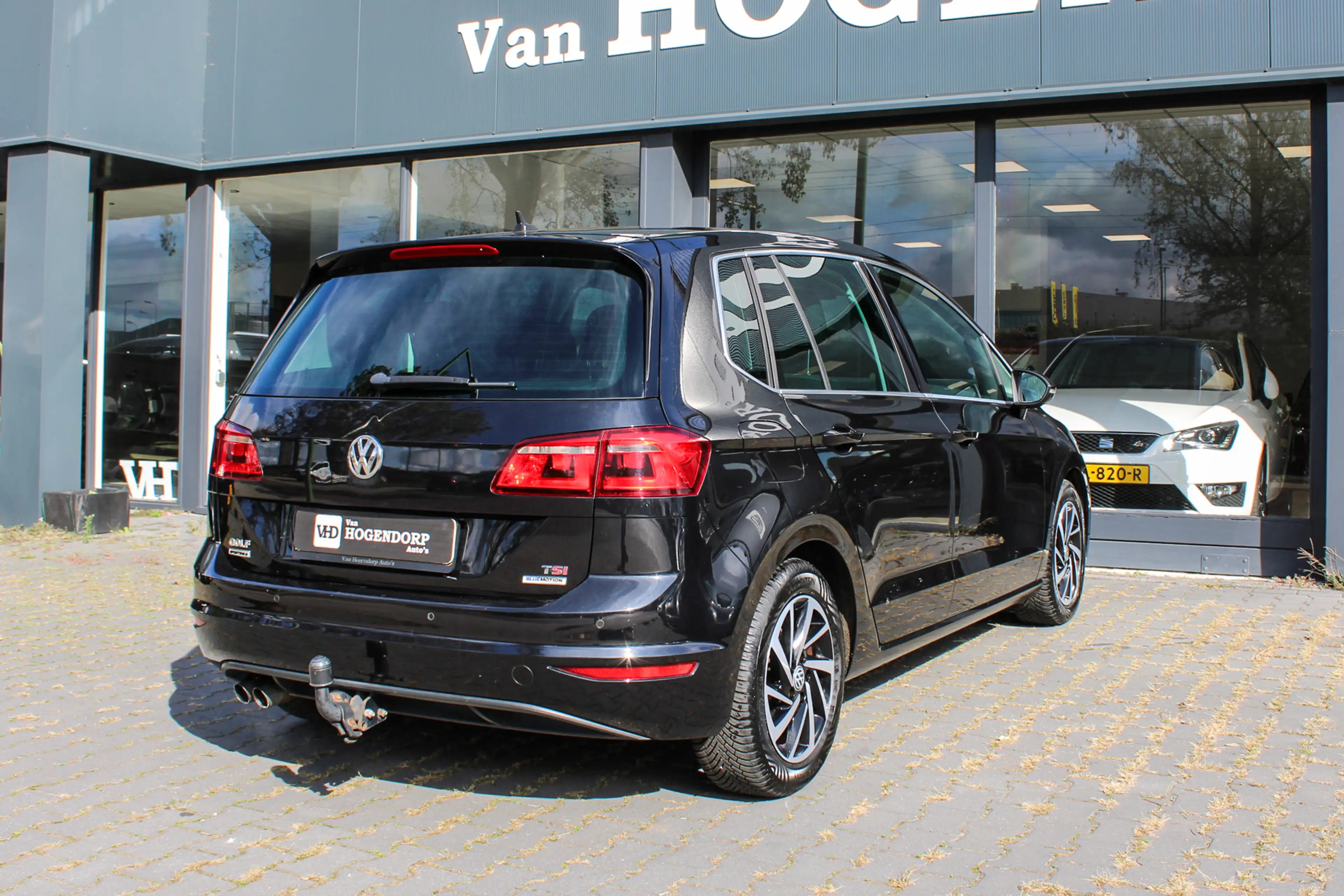 Volkswagen Golf Sportsvan 1.4 TSI Highline NAVI XENON CAMERA DSG — photo 5