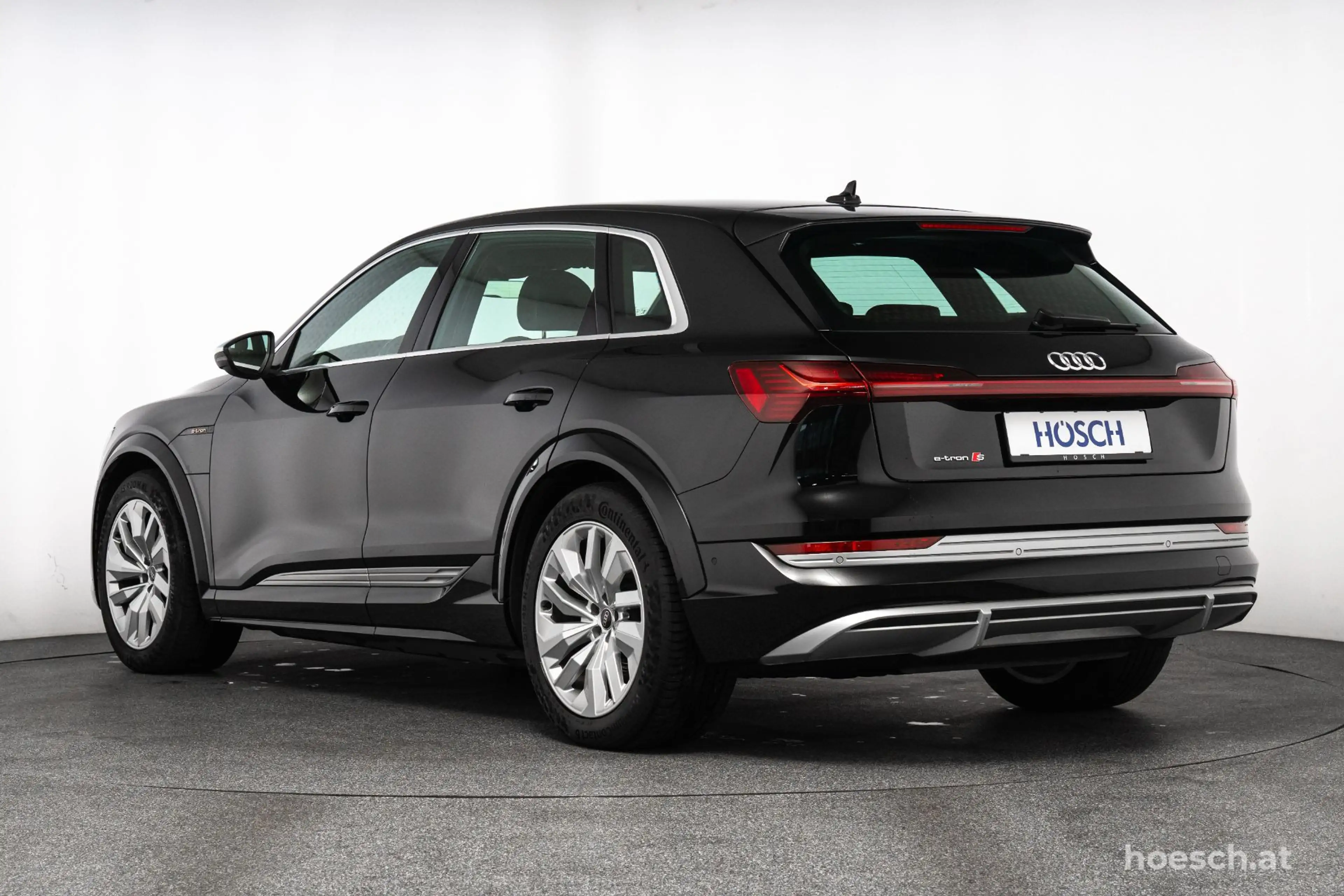 Audi e-tron S Modell 503 PS 20" ALCANTARA LUFT MEMORY — photo 4