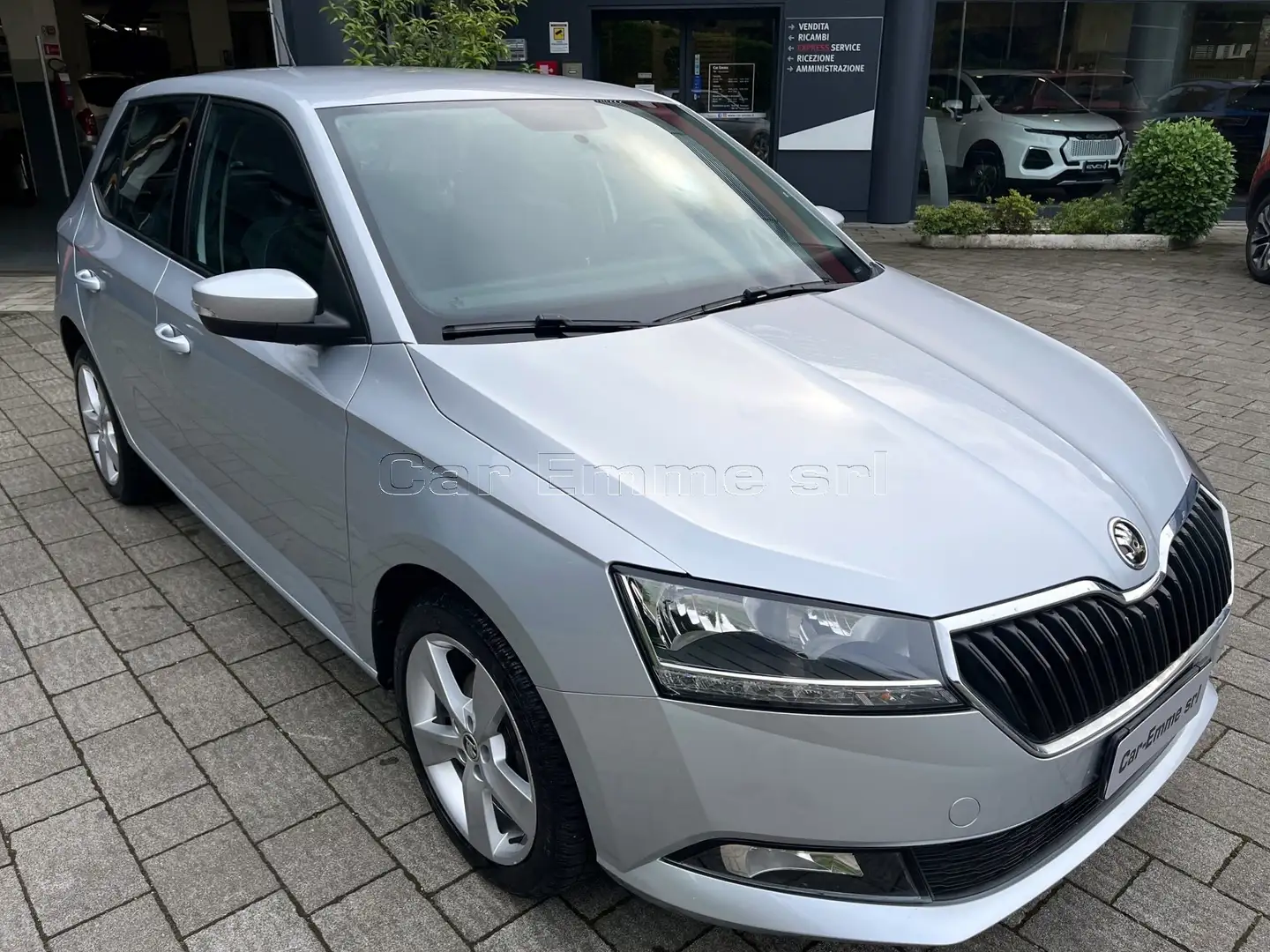 Skoda Fabia 1.0 mpi Design 75cv Argento - 1