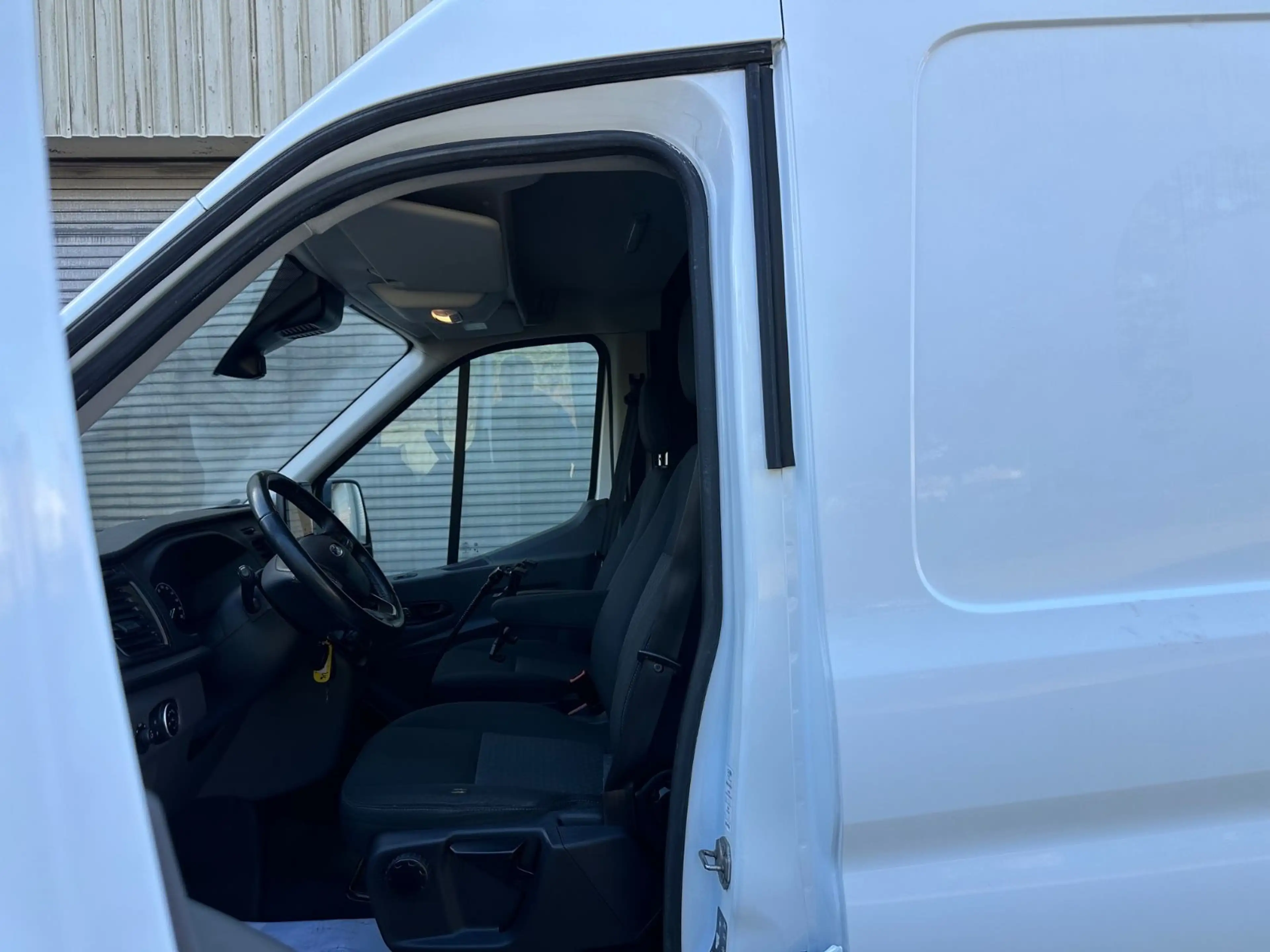 Ford Transit 2.0TDCi Kasten 350 L2H3*AWD*4x4*Regale* — photo 12
