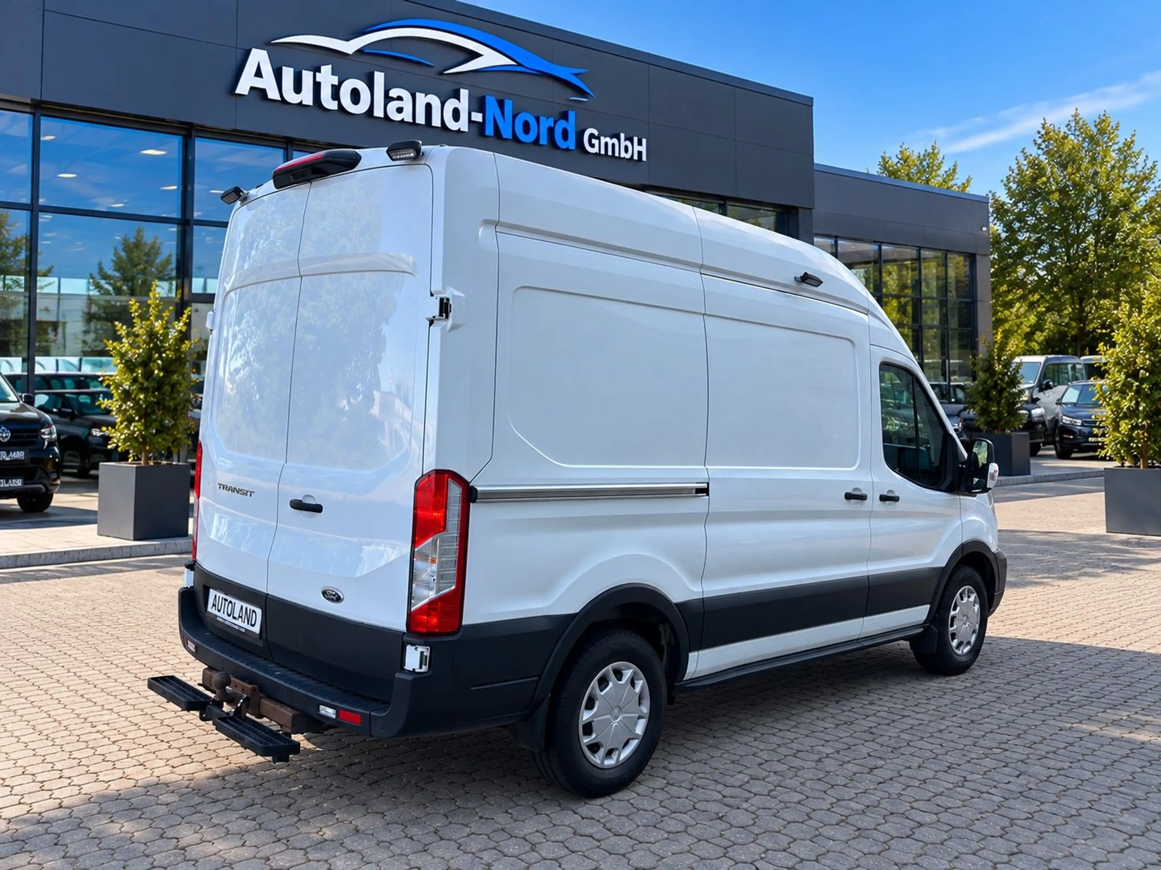 Ford Transit 2.0TDCi Kasten 350 L2H3*AWD*4x4*Regale* — photo 3