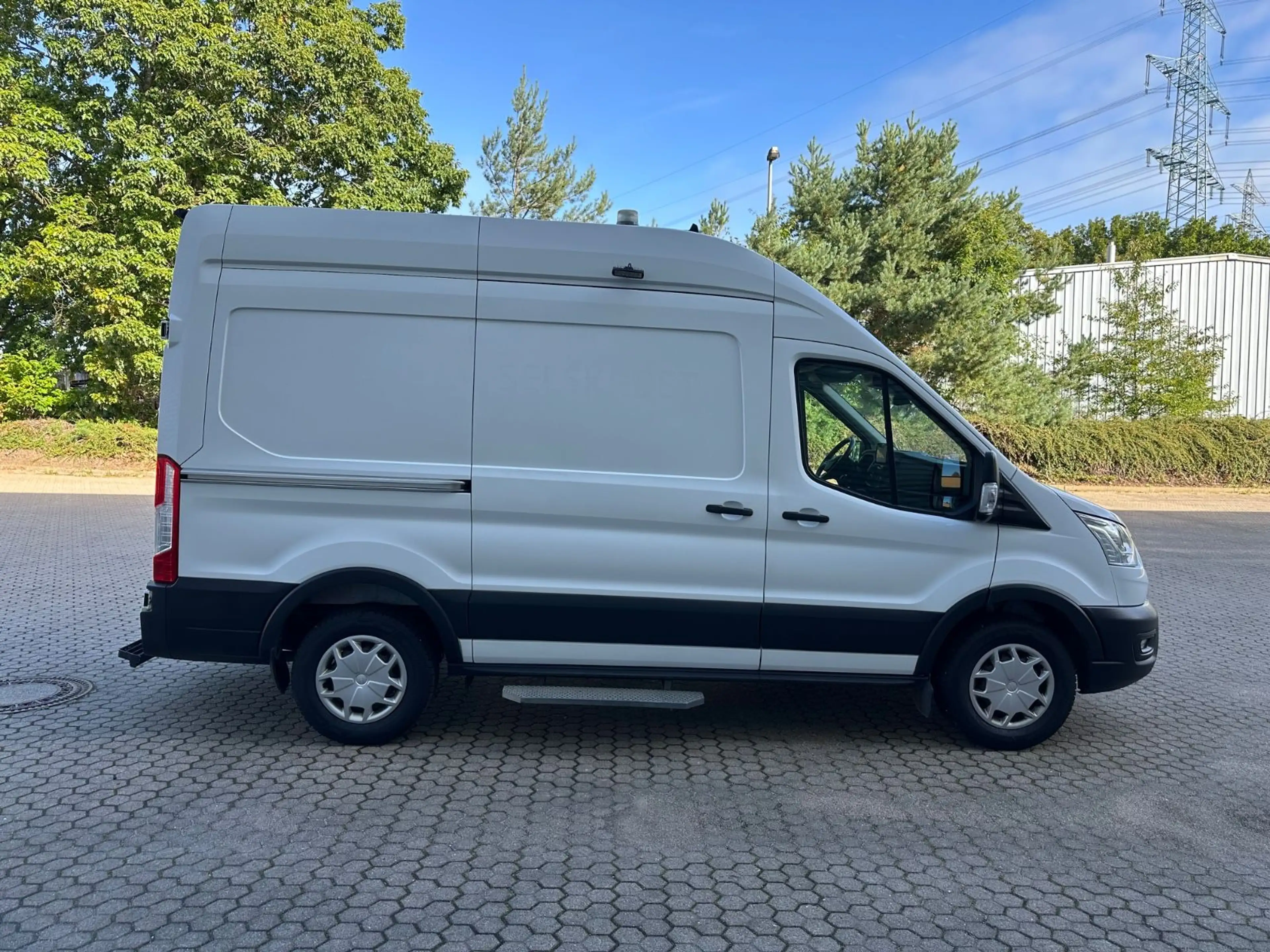 Ford Transit 2.0TDCi Kasten 350 L2H3*AWD*4x4*Regale* — photo 14