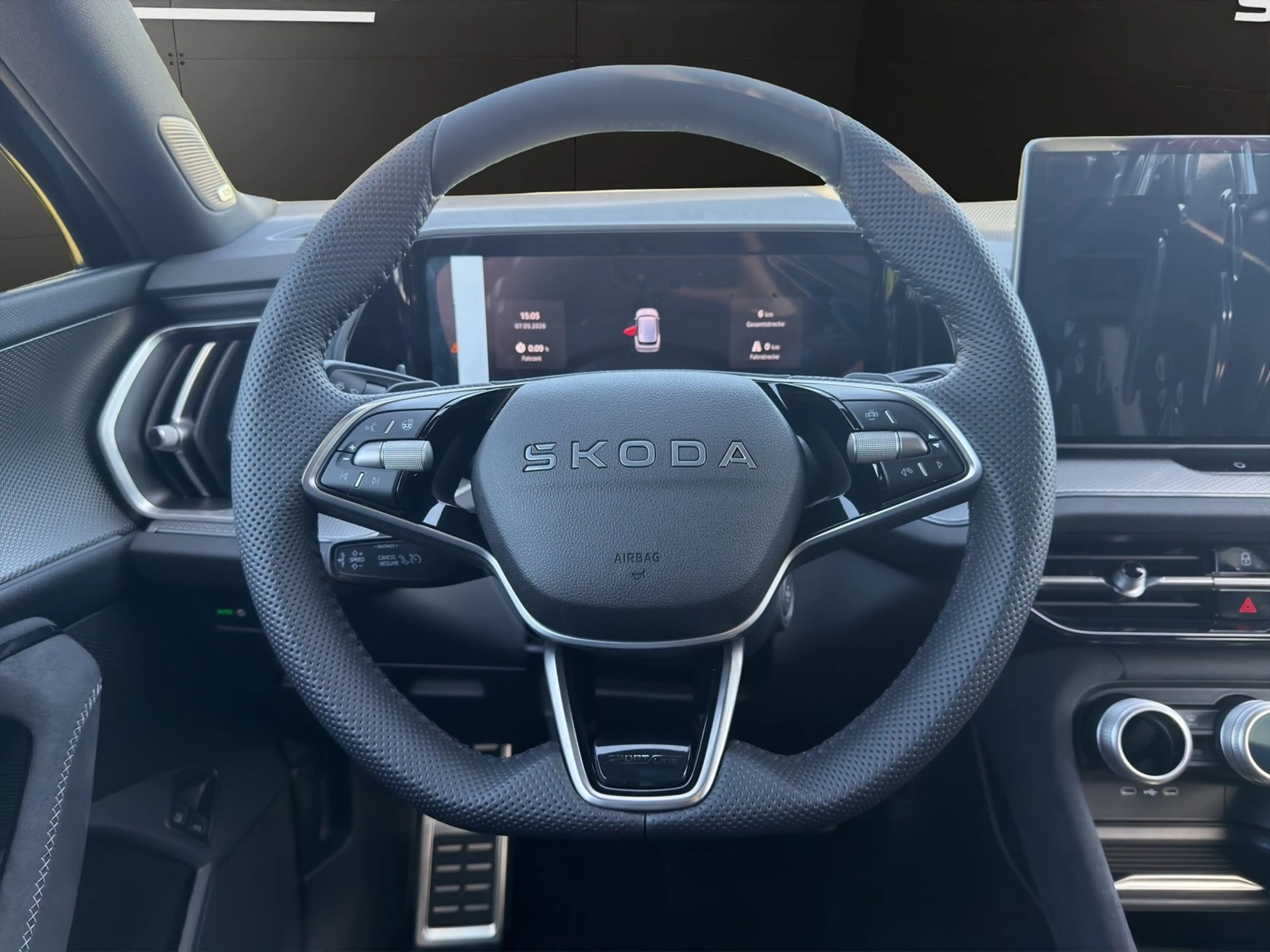 Skoda Kodiaq 1.5 TSI iV Sportline DSG — photo 9