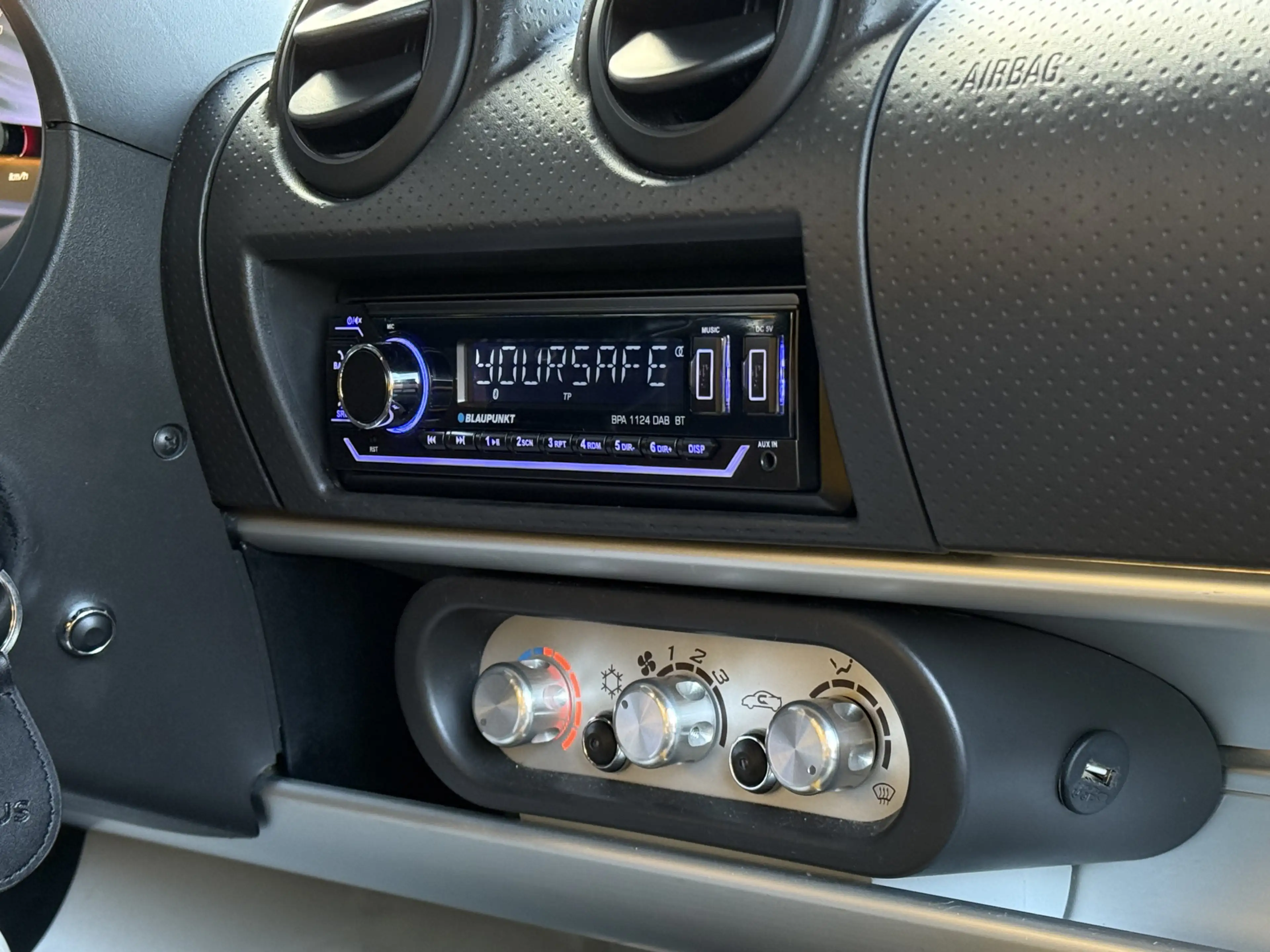 Lotus Elise 1.6-16V — photo 15