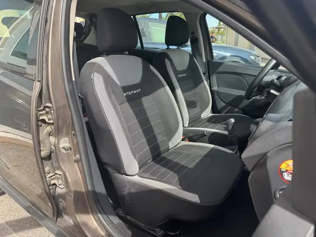 Dacia Sandero view 12