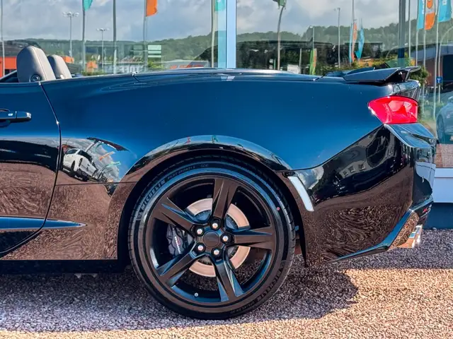 Chevrolet Camaro view 10