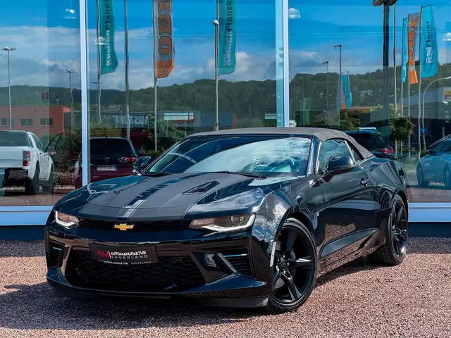 Chevrolet Camaro view 2