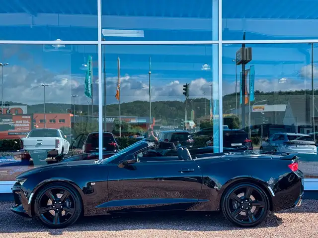Chevrolet Camaro view 8
