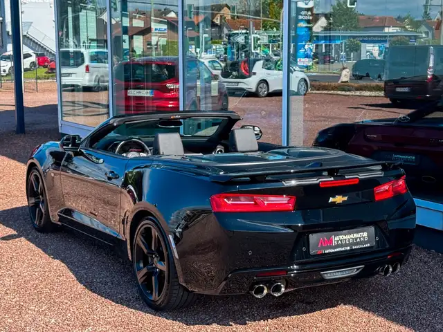 Chevrolet Camaro view 12