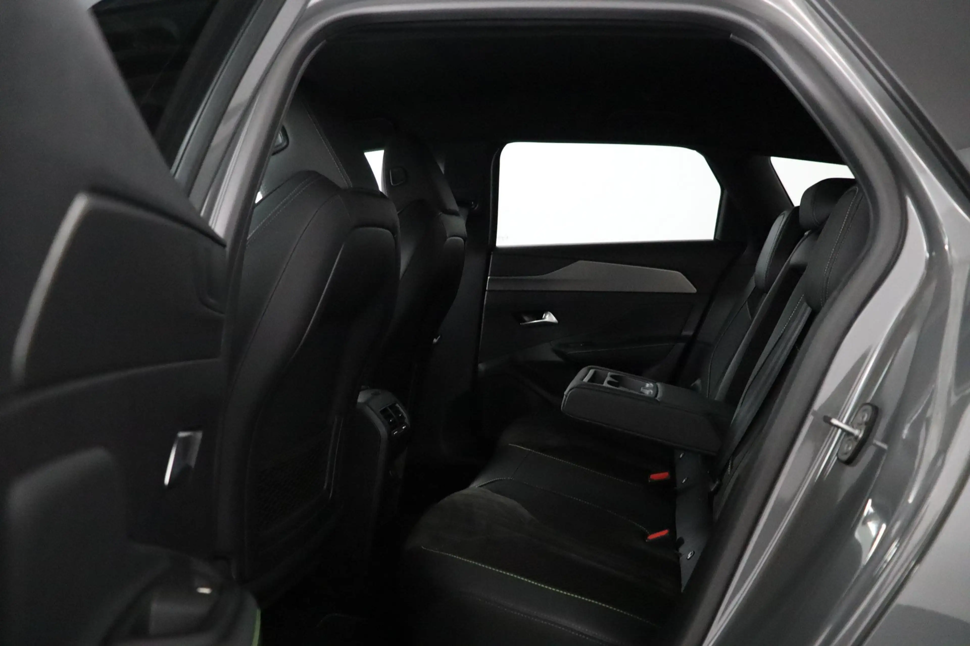 Peugeot 308 SW 1.6 Plug-in Hybrid 195PK GT — photo 6