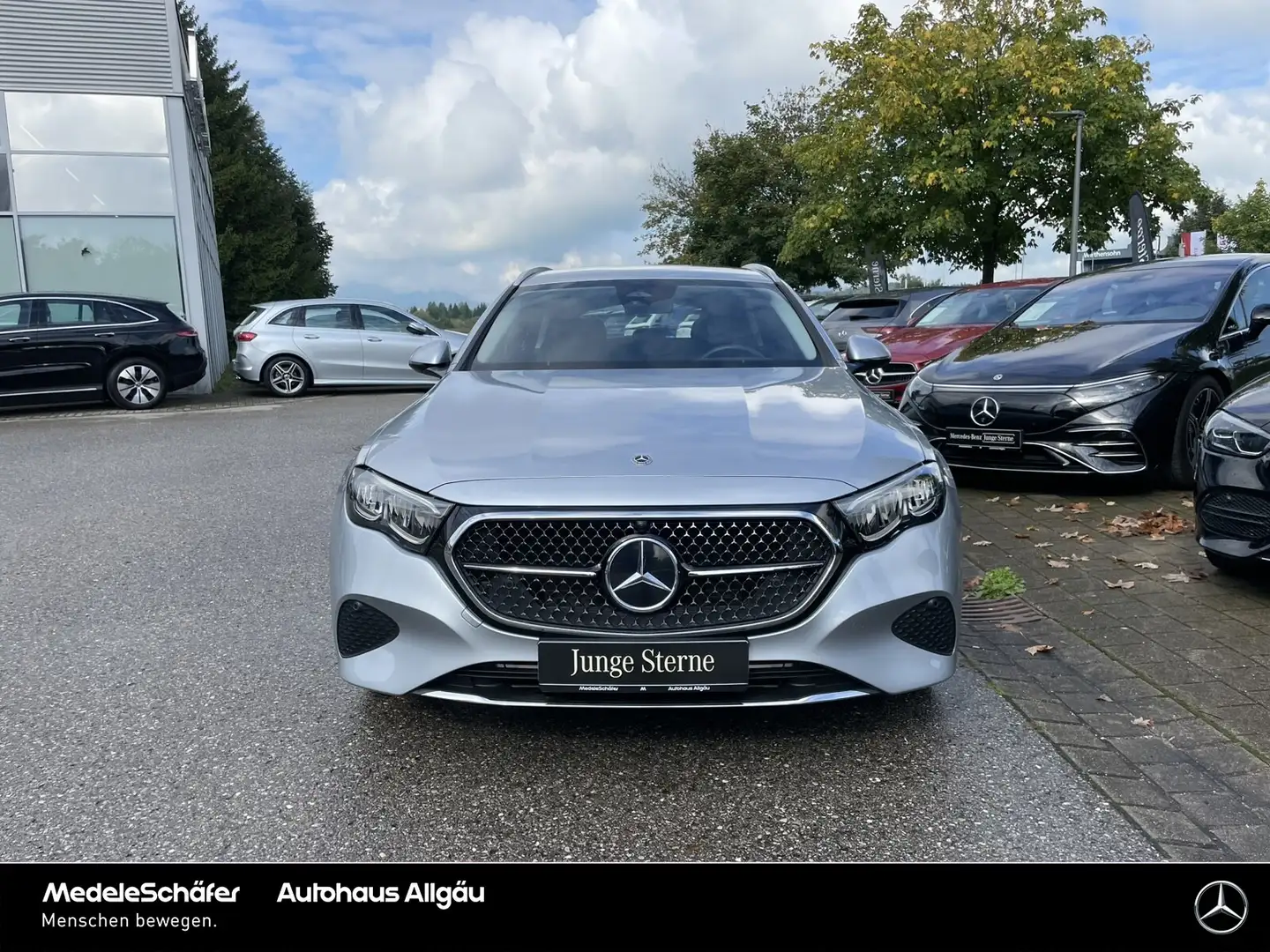Mercedes-Benz E 300 E 300 T e Avantgarde 19" Airmatic AHK Servotüren Zilver - 2