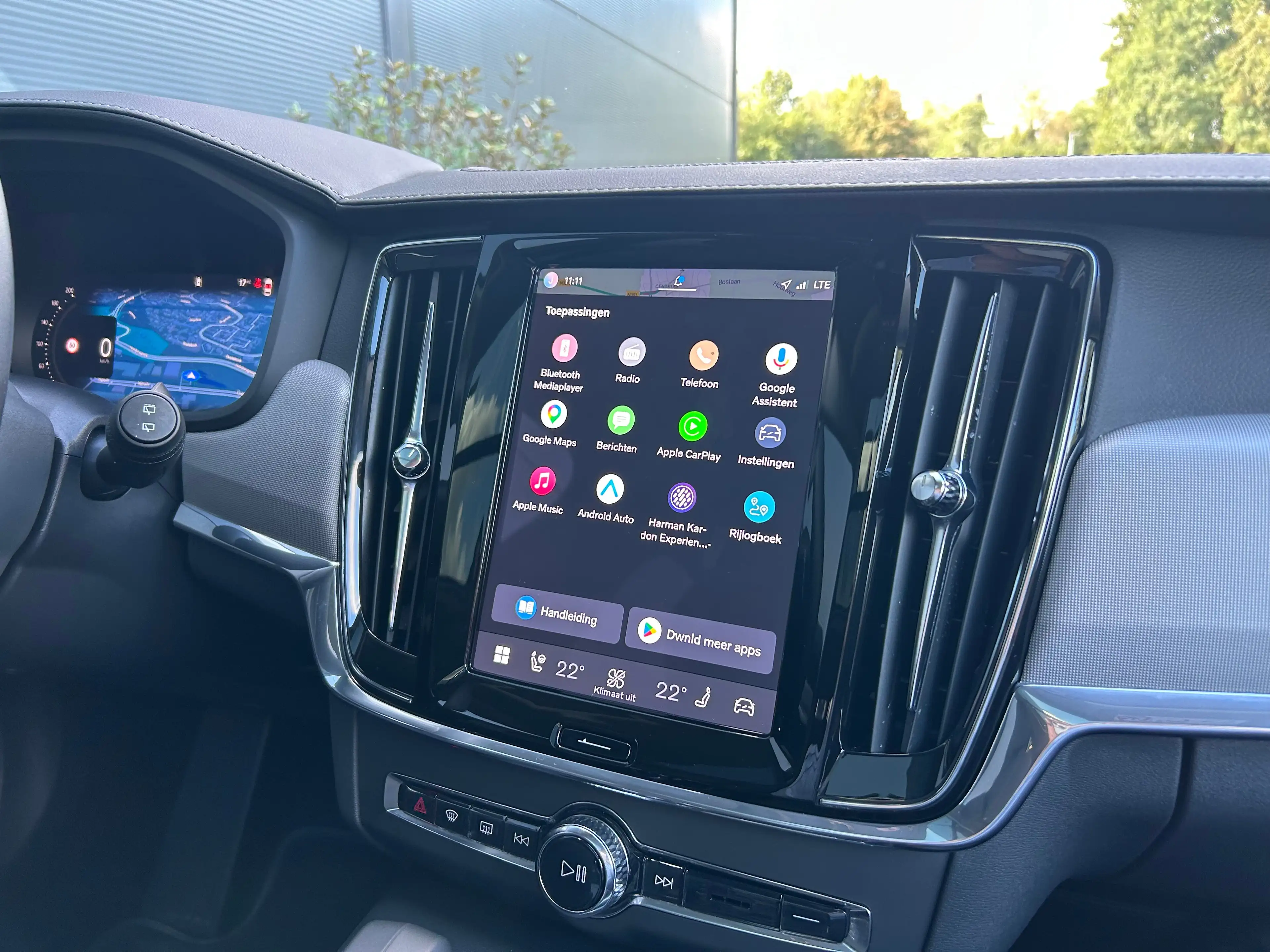Volvo V90 2.0 T8 Plug-in hybrid AWD Ultra Dark | Luchtvering — photo 30