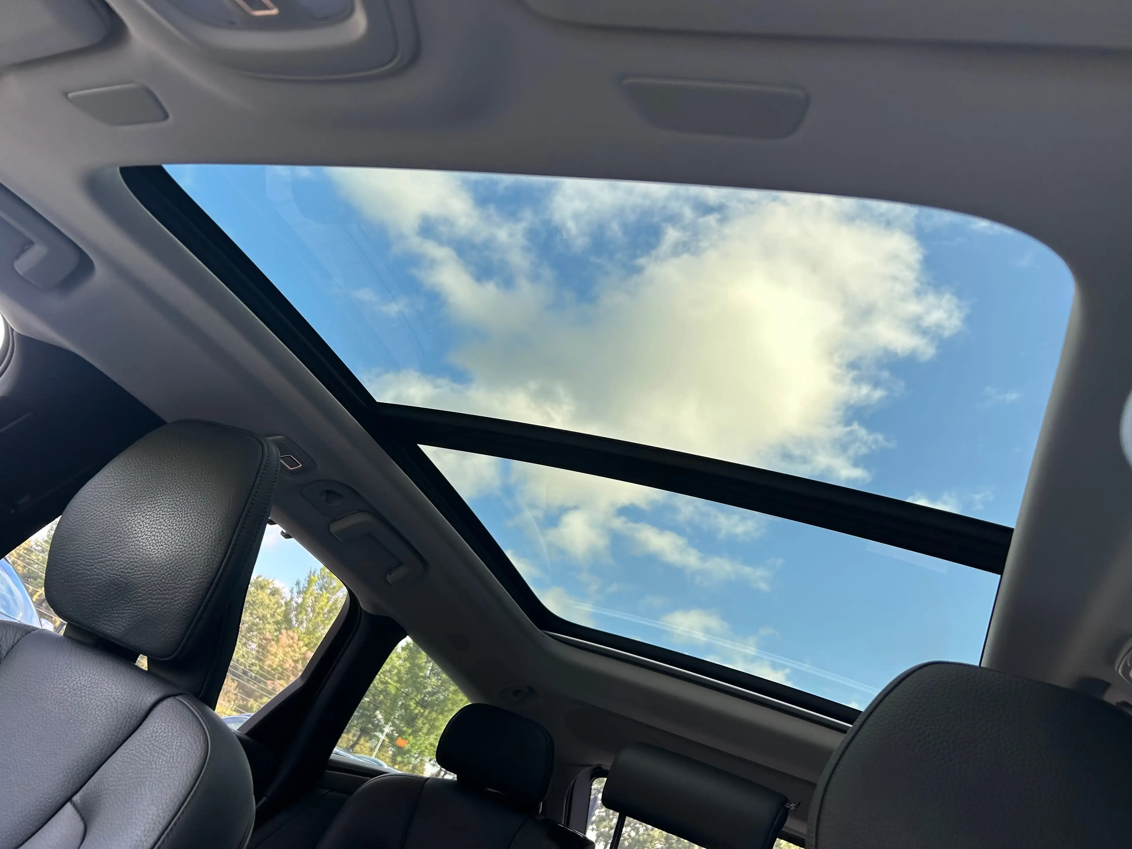 Volvo V90 2.0 T8 Plug-in hybrid AWD Ultra Dark | Luchtvering — photo 11